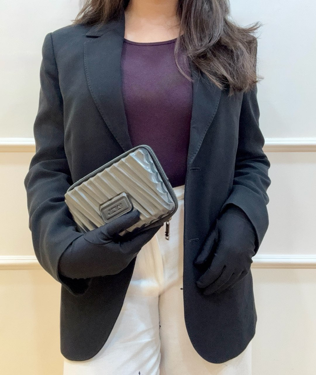 Tumi Travel Case black Hard Shell