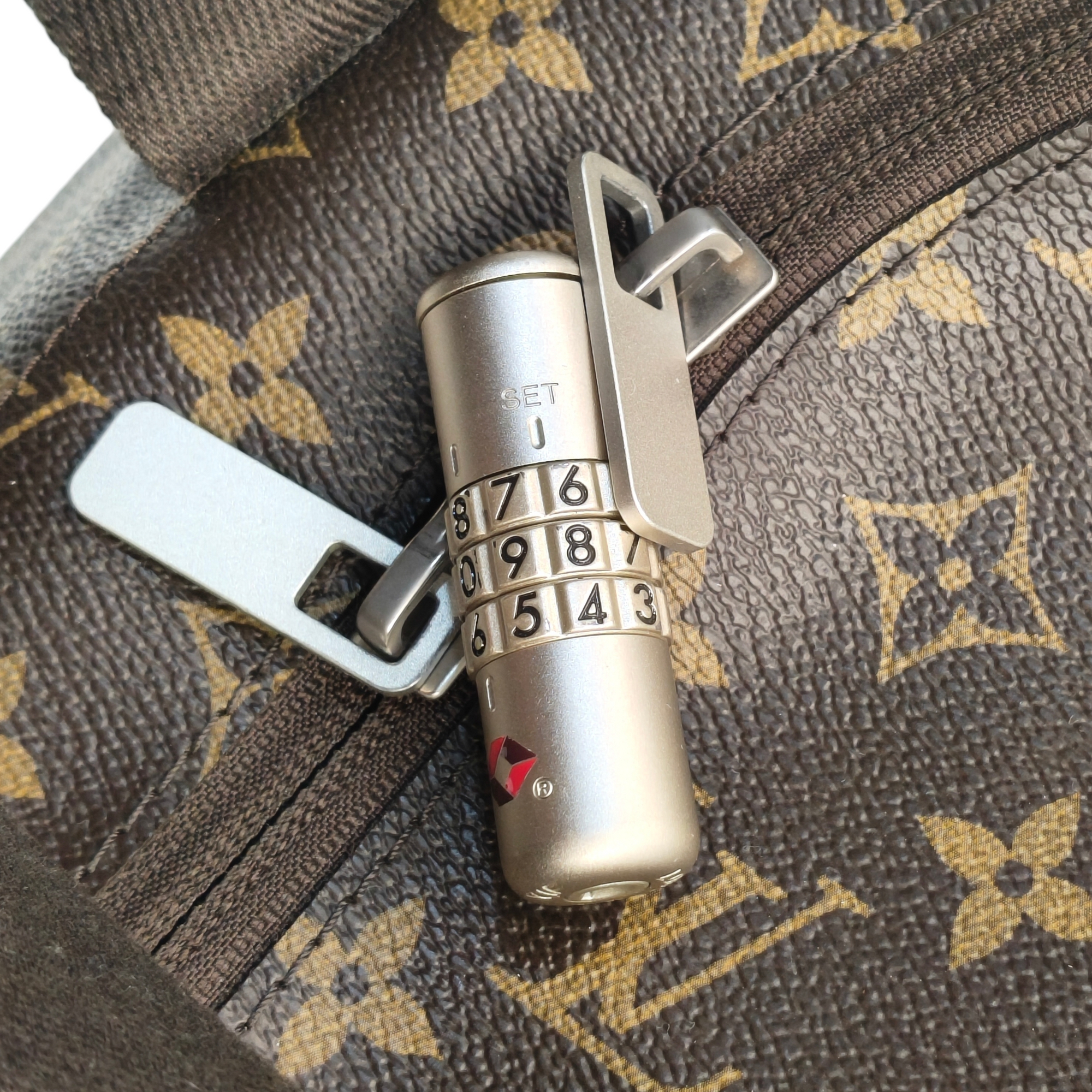 Louis Vuitton Horizon Monogram Soft 55 Rolling Luggage