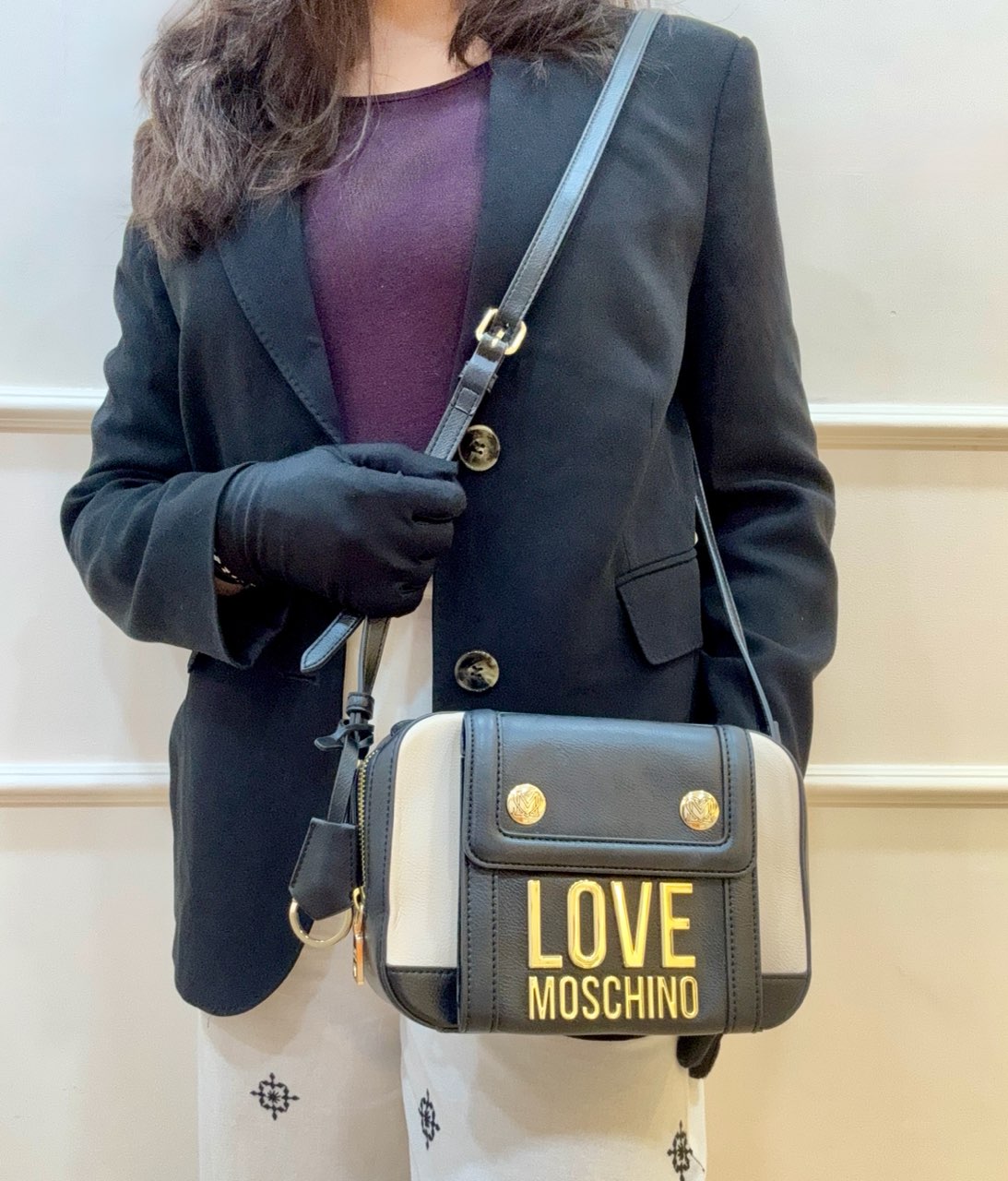 Love Moschino White/Black Casual Crossbody Bag