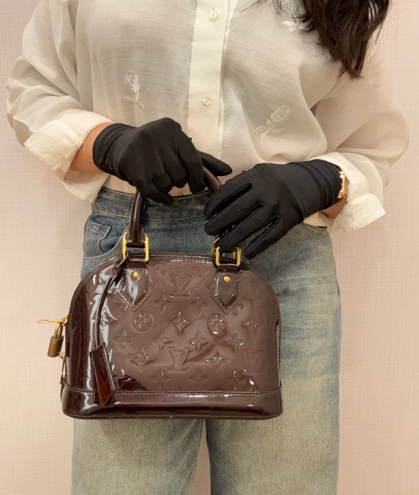 LOUIS VUITTON Monogram Vernis Alma BB