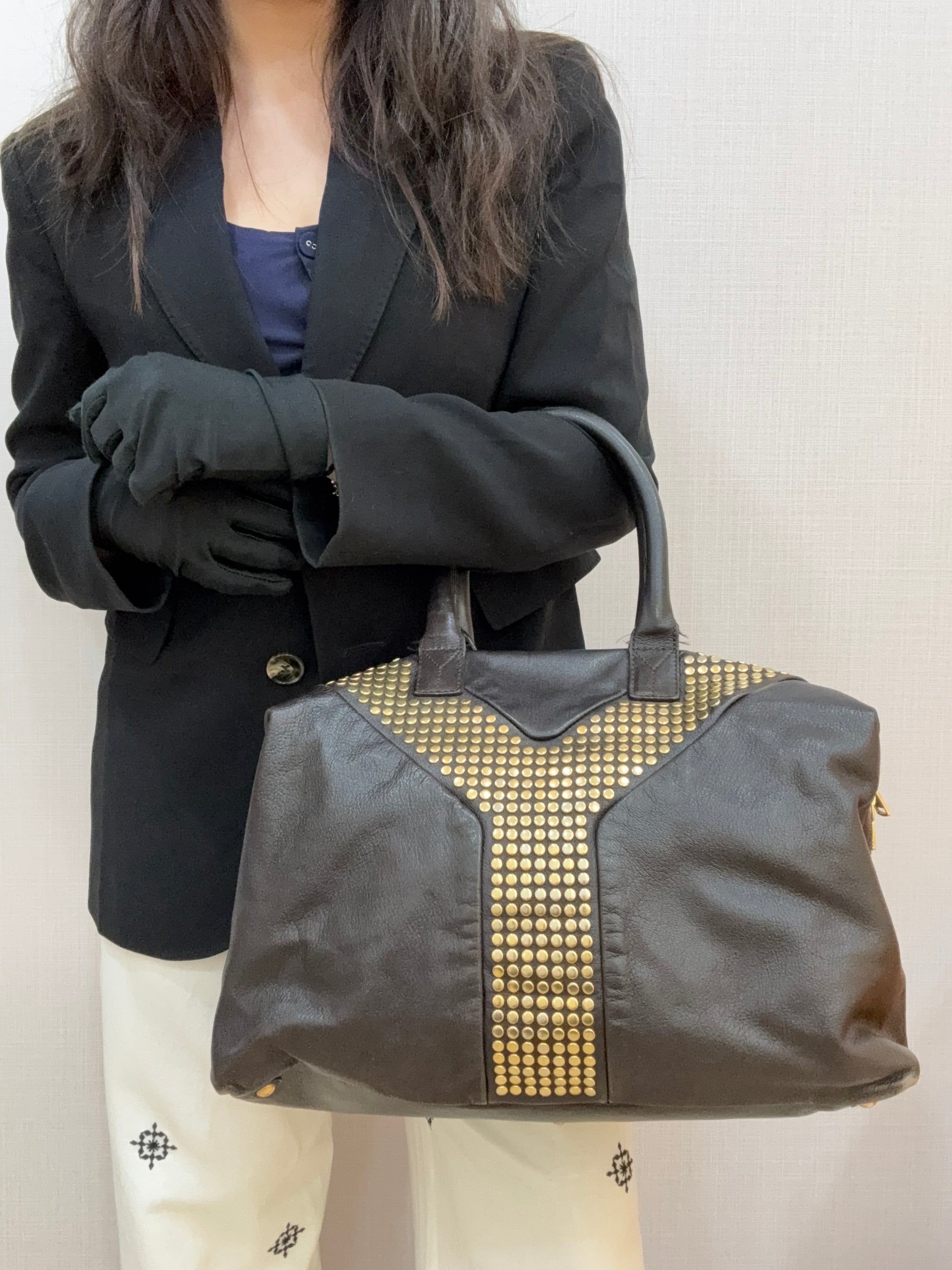 Yves Saint Laurent Rockstud Large Y Black Leather Bag