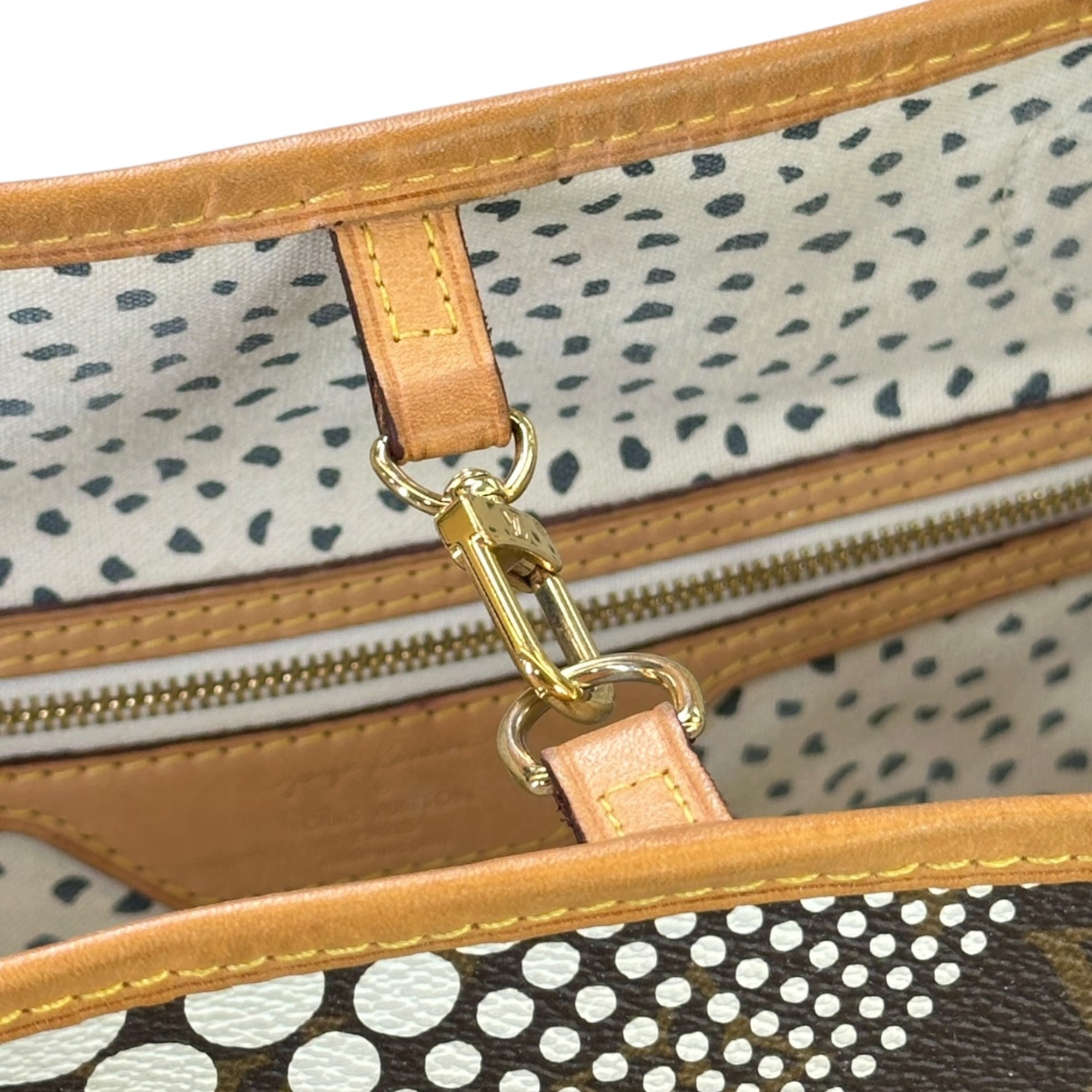 Louis Vuitton Neverfull MM Monogram Yayoi Kusama Wave Canvas