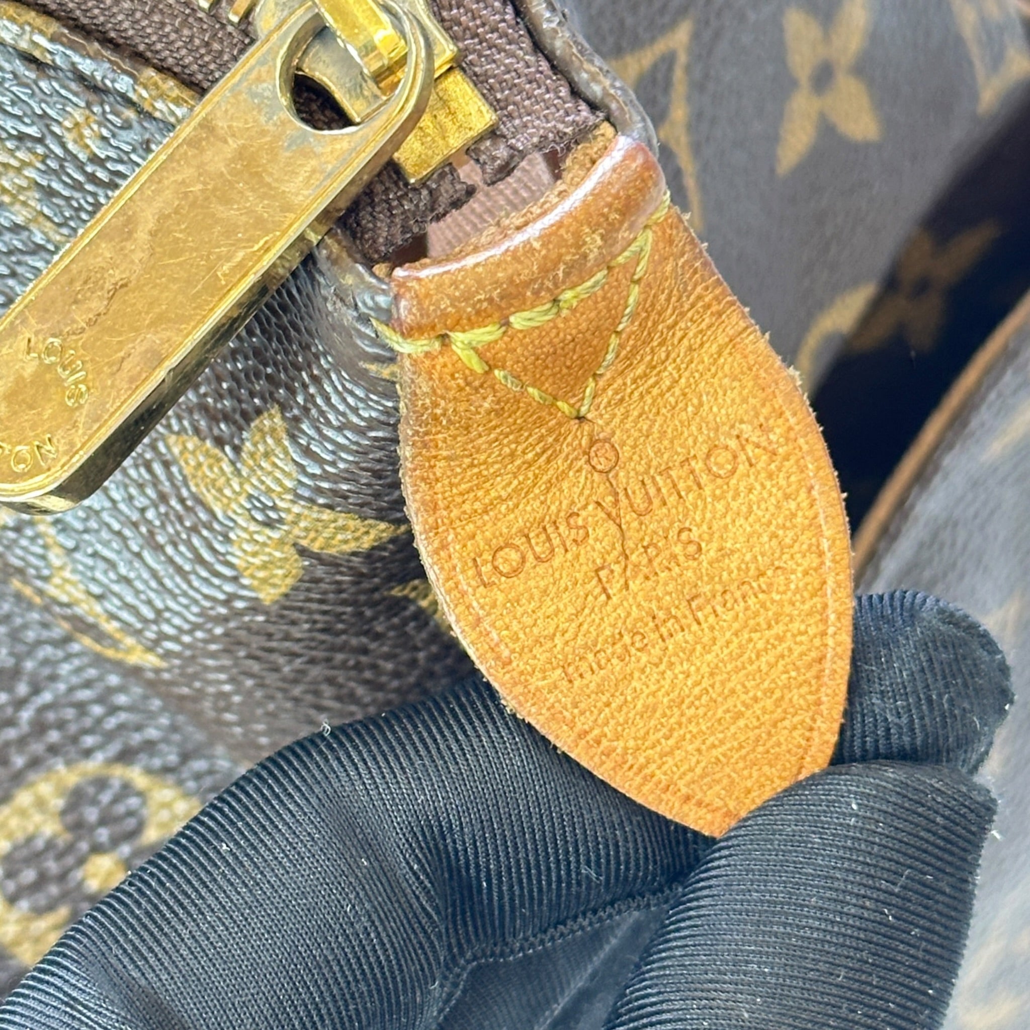 Louis Vuitton Totally MM Shoulder Tote bag