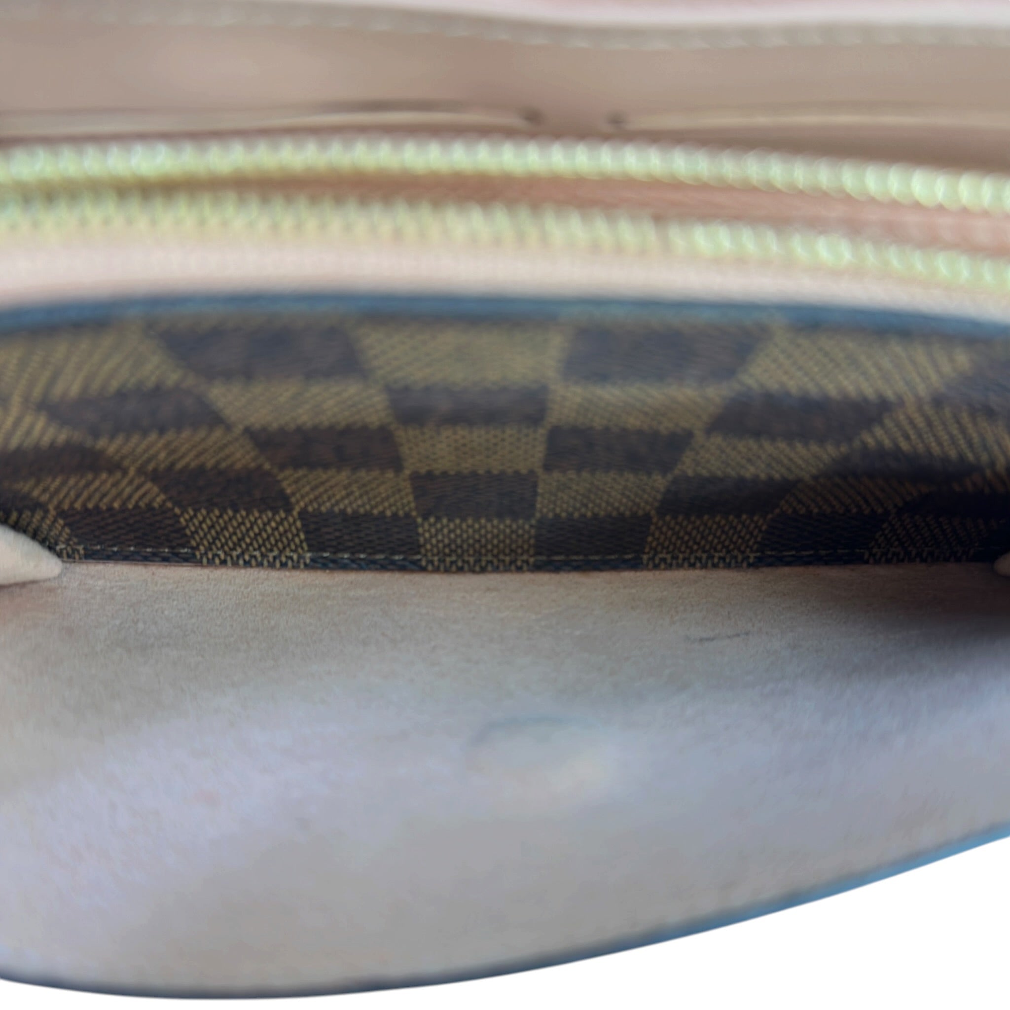 Louis Vuitton Damier Ebene Vavin Chain Wallet Brown/Creme