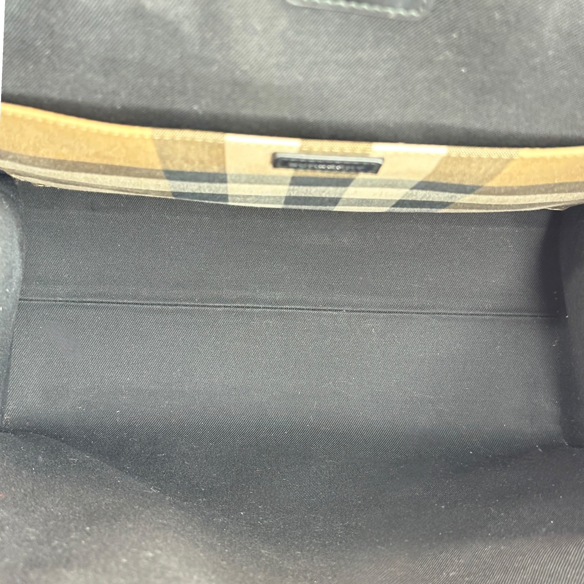 Burberry Vertical Tote Check Canvas 2025
