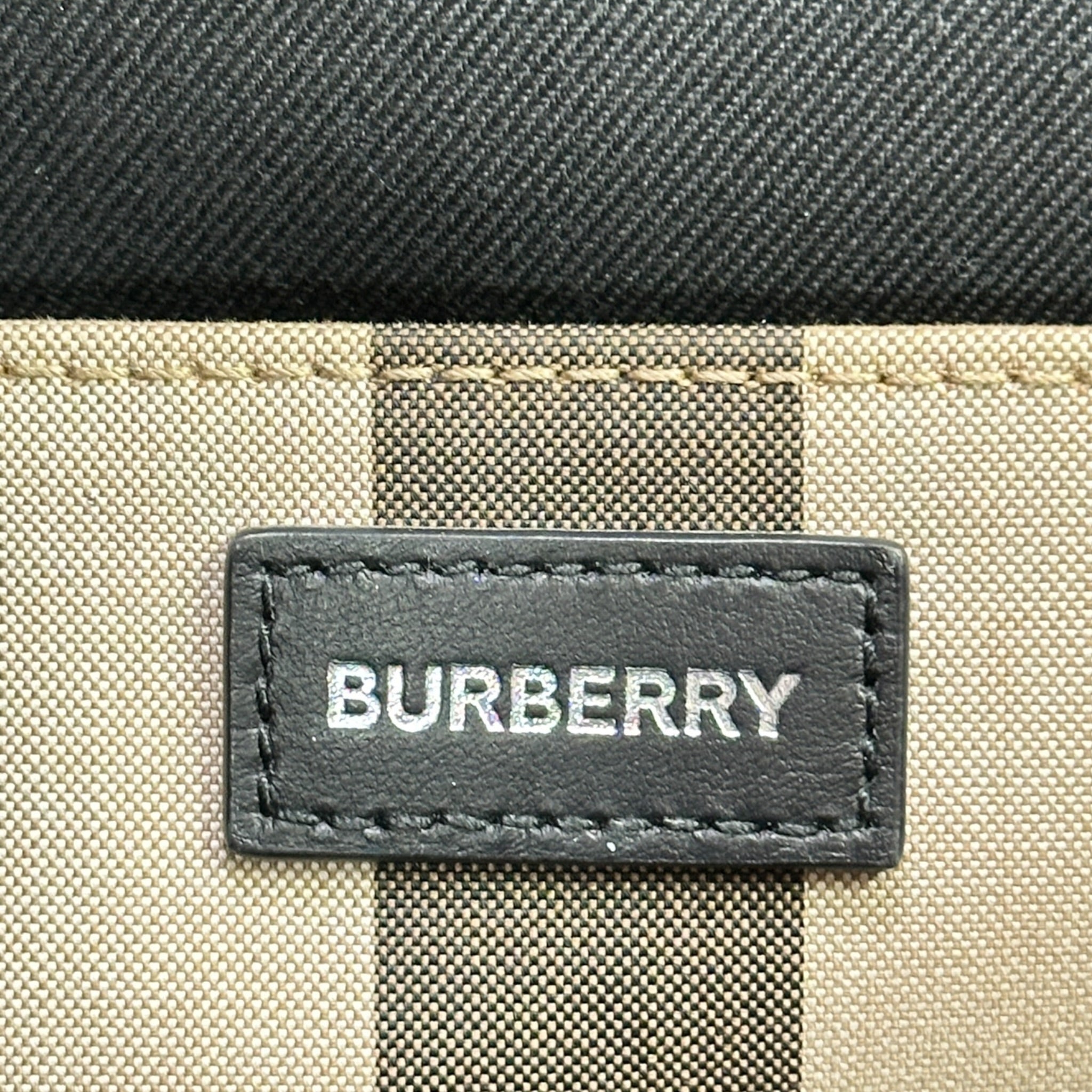 Burberry Vertical Tote Check Canvas 2025