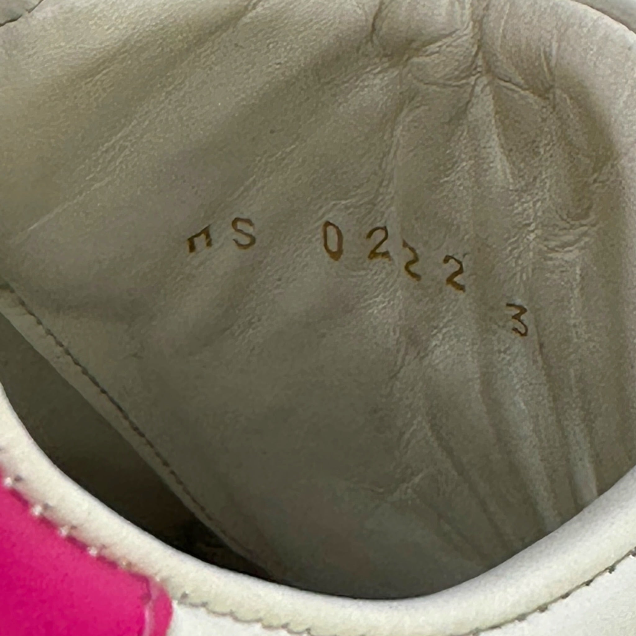 Louis Vuitton Time Out Sneakers White Calf Leather Fuchsia Pink Heel Size 37