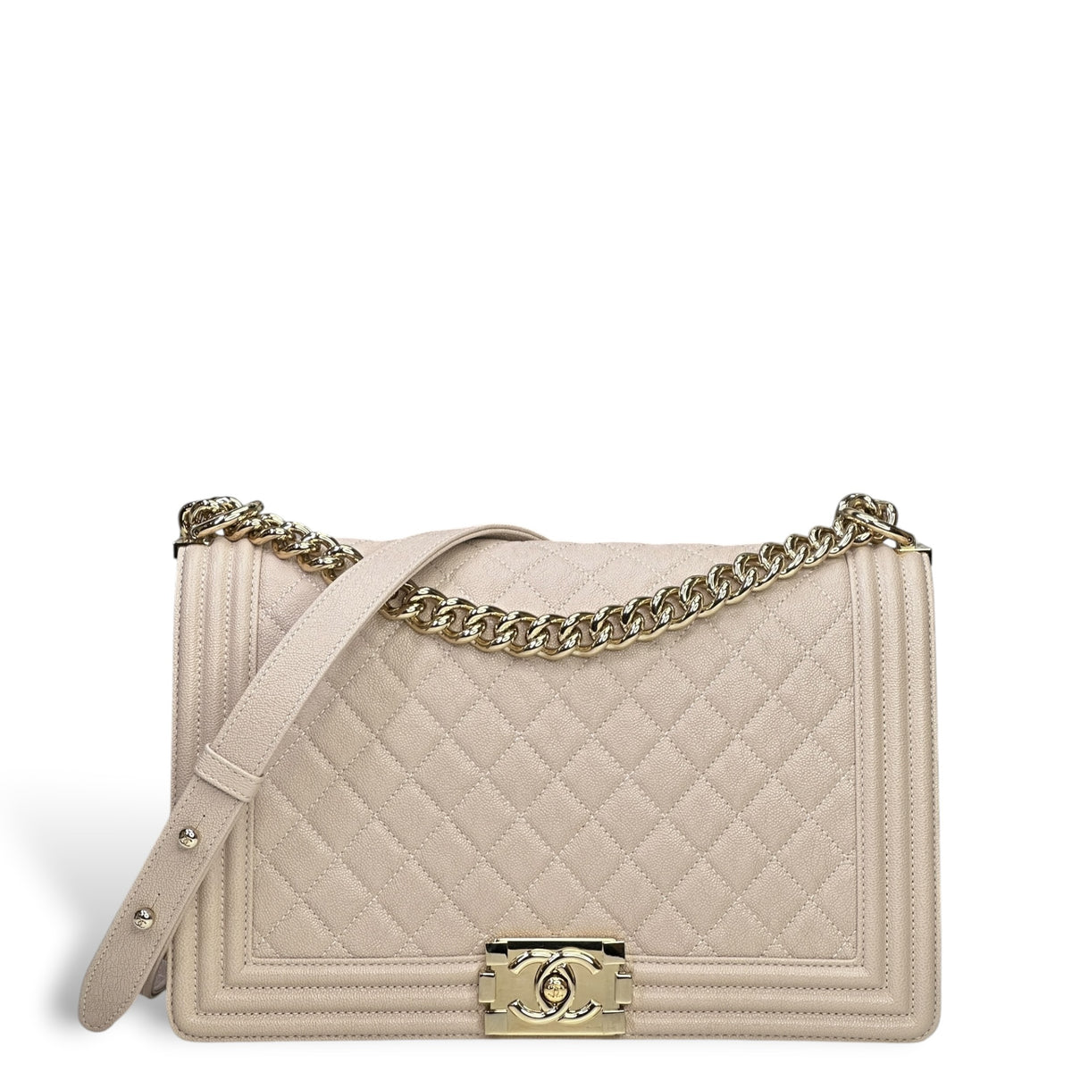 Chanel Boy bag Medium Light beige Quilted leather bag