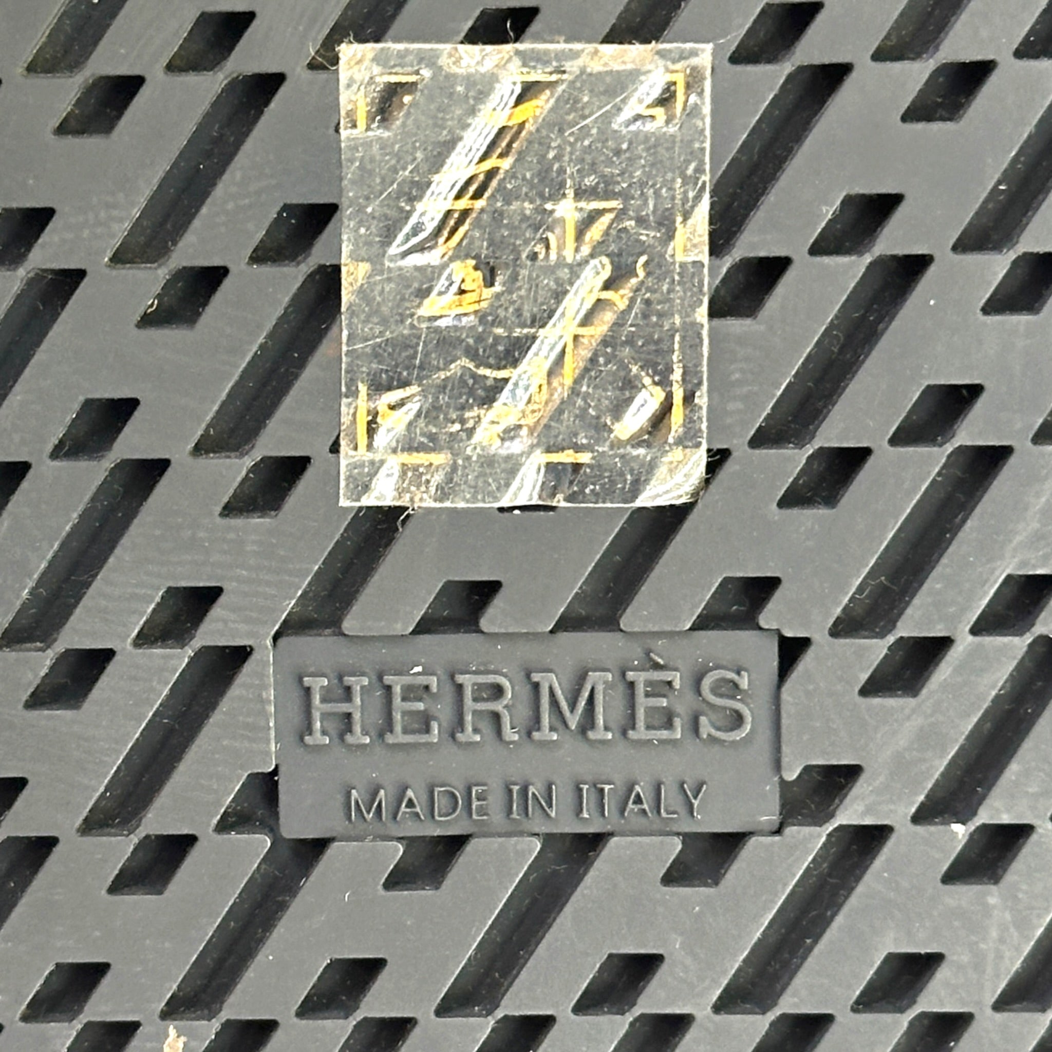 Hermès Chypre Noir Calfskin Sandals EU 39