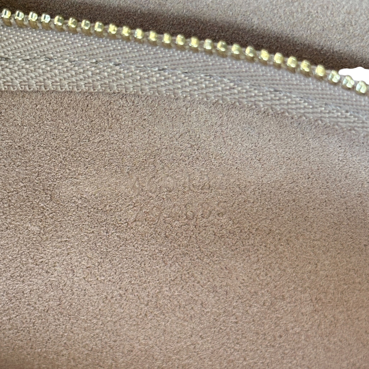Alexander Mcqueen Ivory Crroc Embossed Leather Four Ring Kuncle Handle Clutch