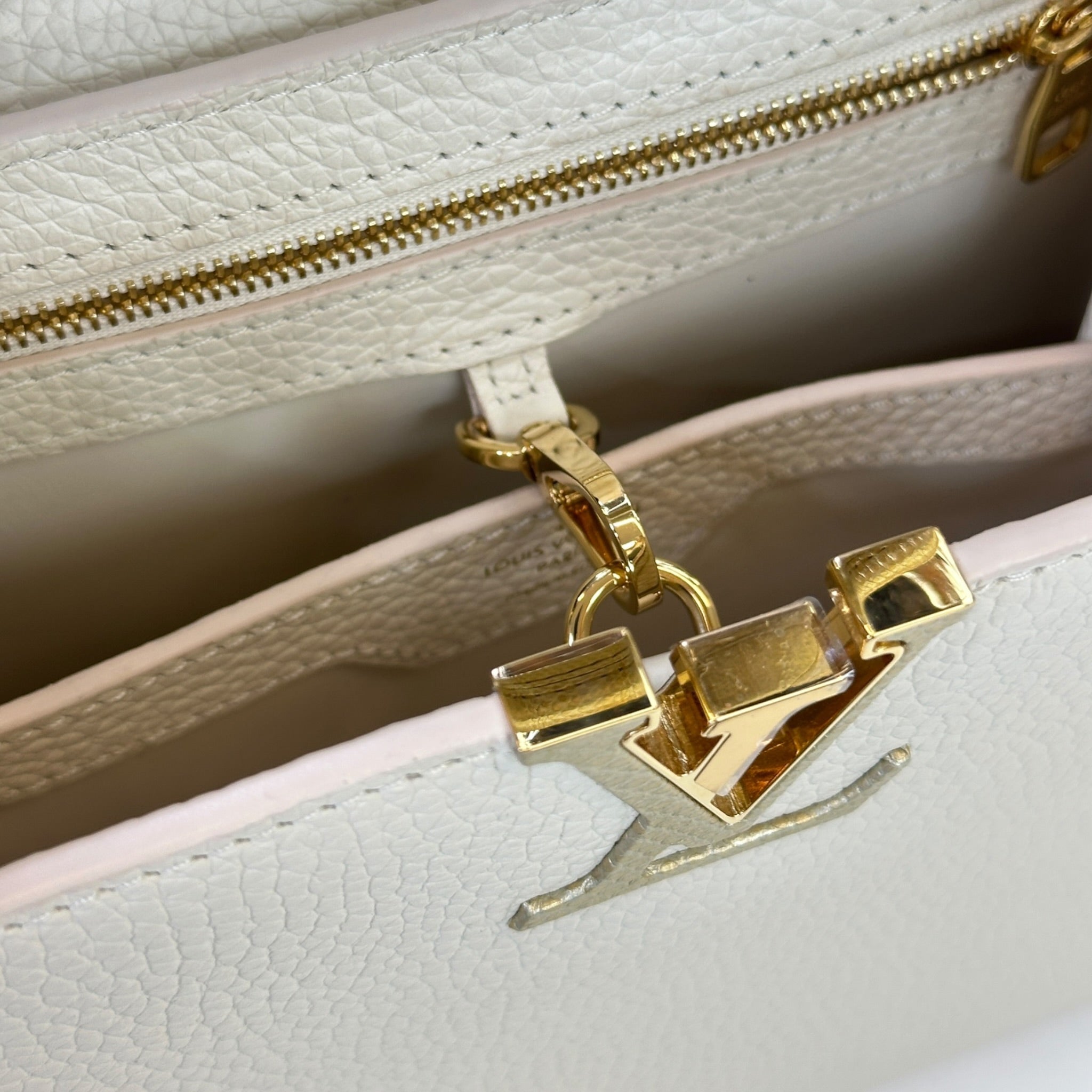 Louis Vuitton Capucines BB cream gold Taurillon leather bag