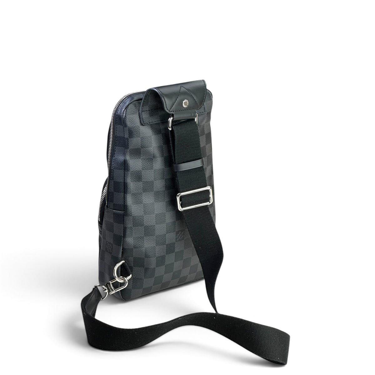 Louis Vuitton Avenue Black Keather Slingbag