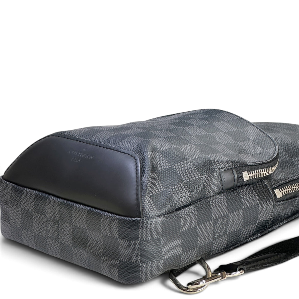 Louis Vuitton Avenue Black Keather Slingbag