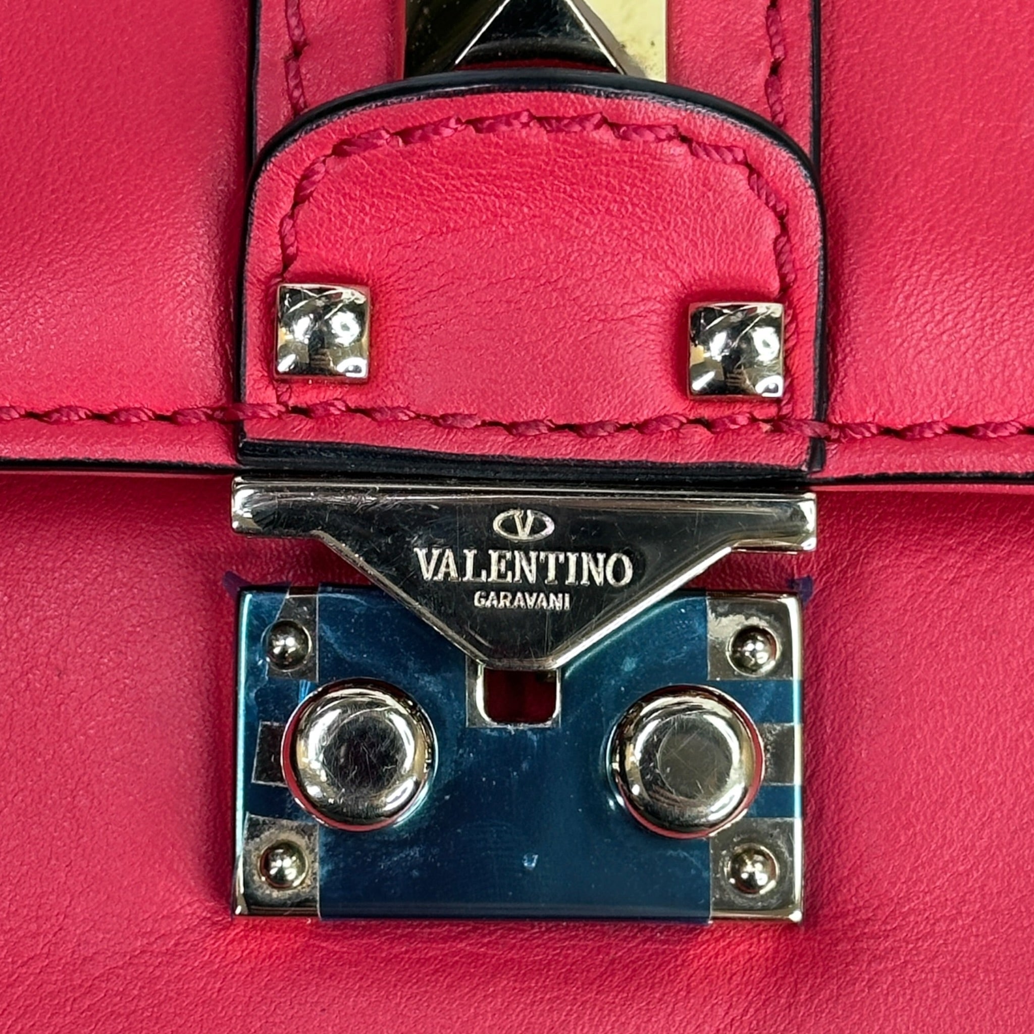 Valentino Garavani Glam Lock Rockstud Shoulder Bag Red Leather