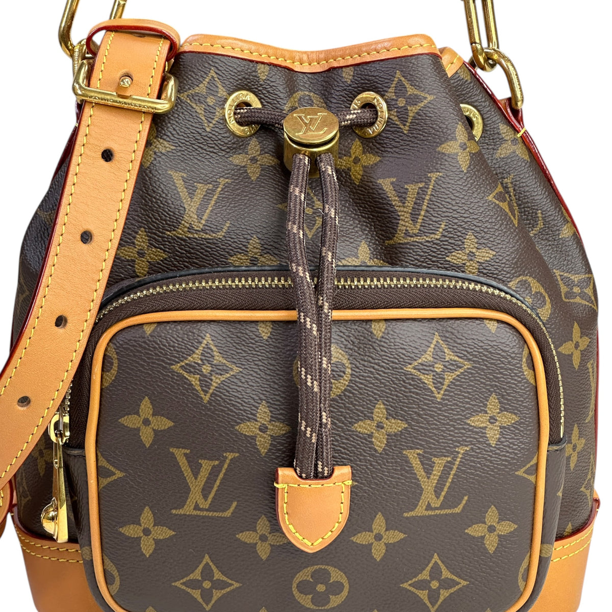 Louis Vuitton cargo bucket monogram