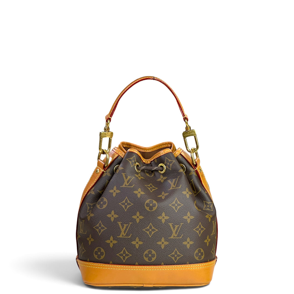 Louis Vuitton cargo bucket monogram