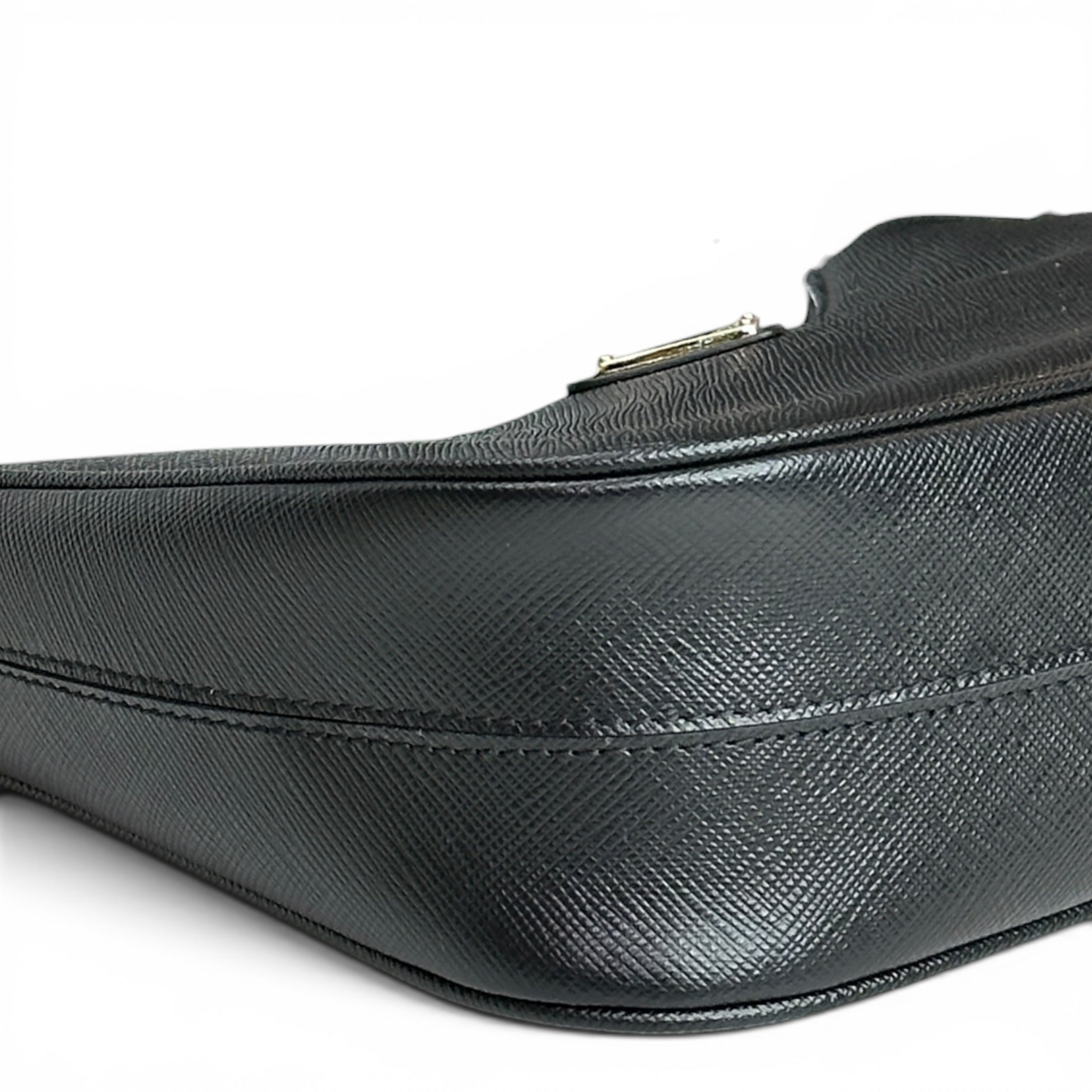 Prada Re-Edition 2005 Black Saffiano Leather Shoulder Bag