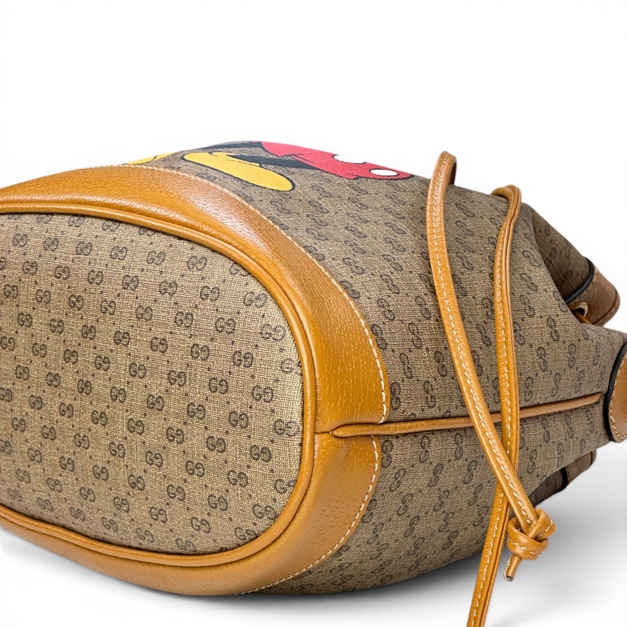 Gucci x Disney Mini GG Supreme bucket bag