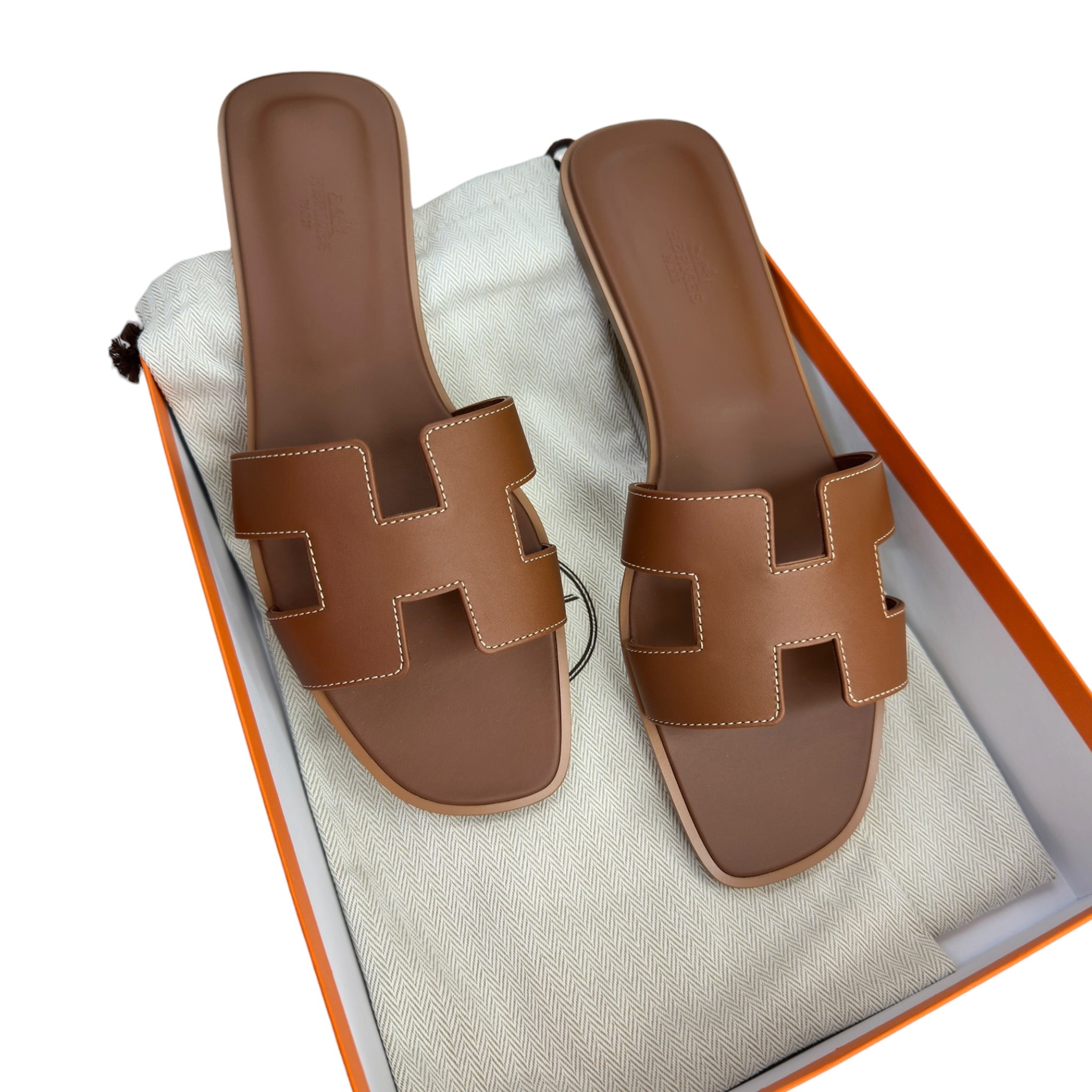Hermes Orans EU 37 (Gold)