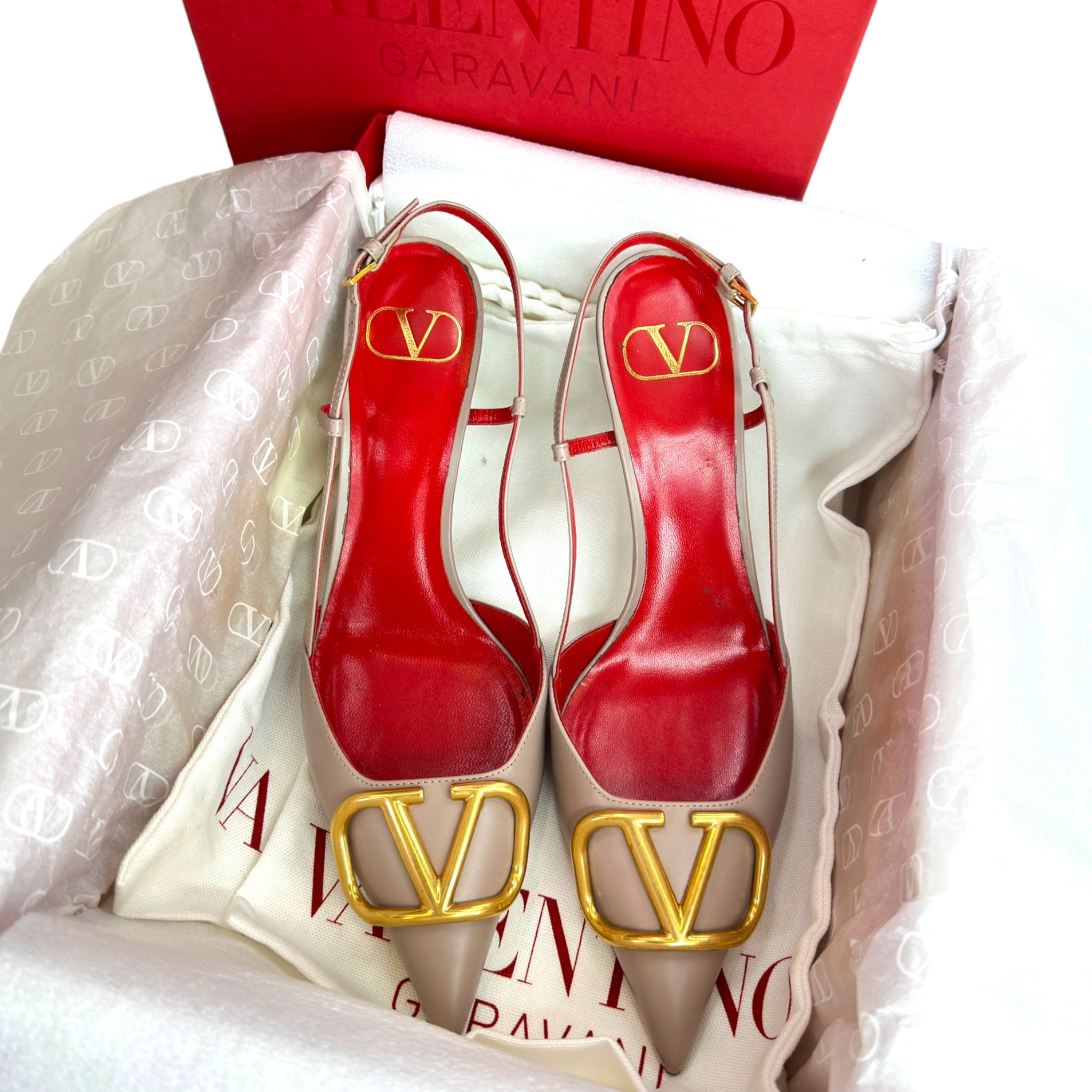 Valentino Garavani Vlogo Signature Slingback Pump Nude Calf Leather Size 38.5
