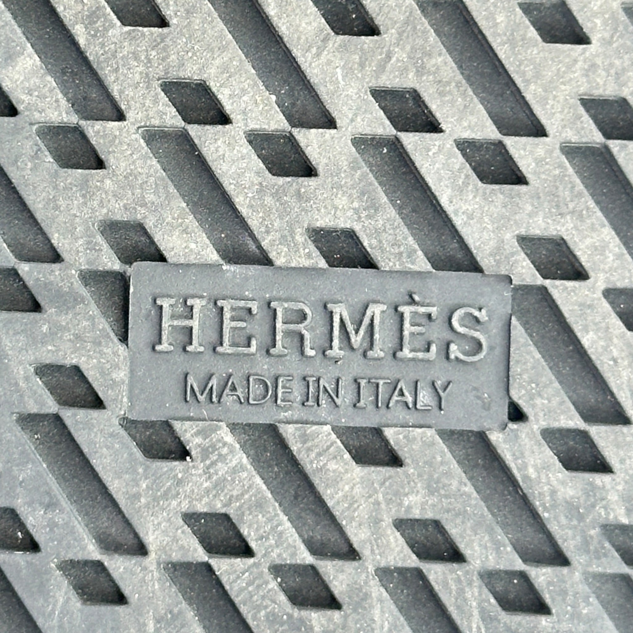 Hermès Chypre White Sandals