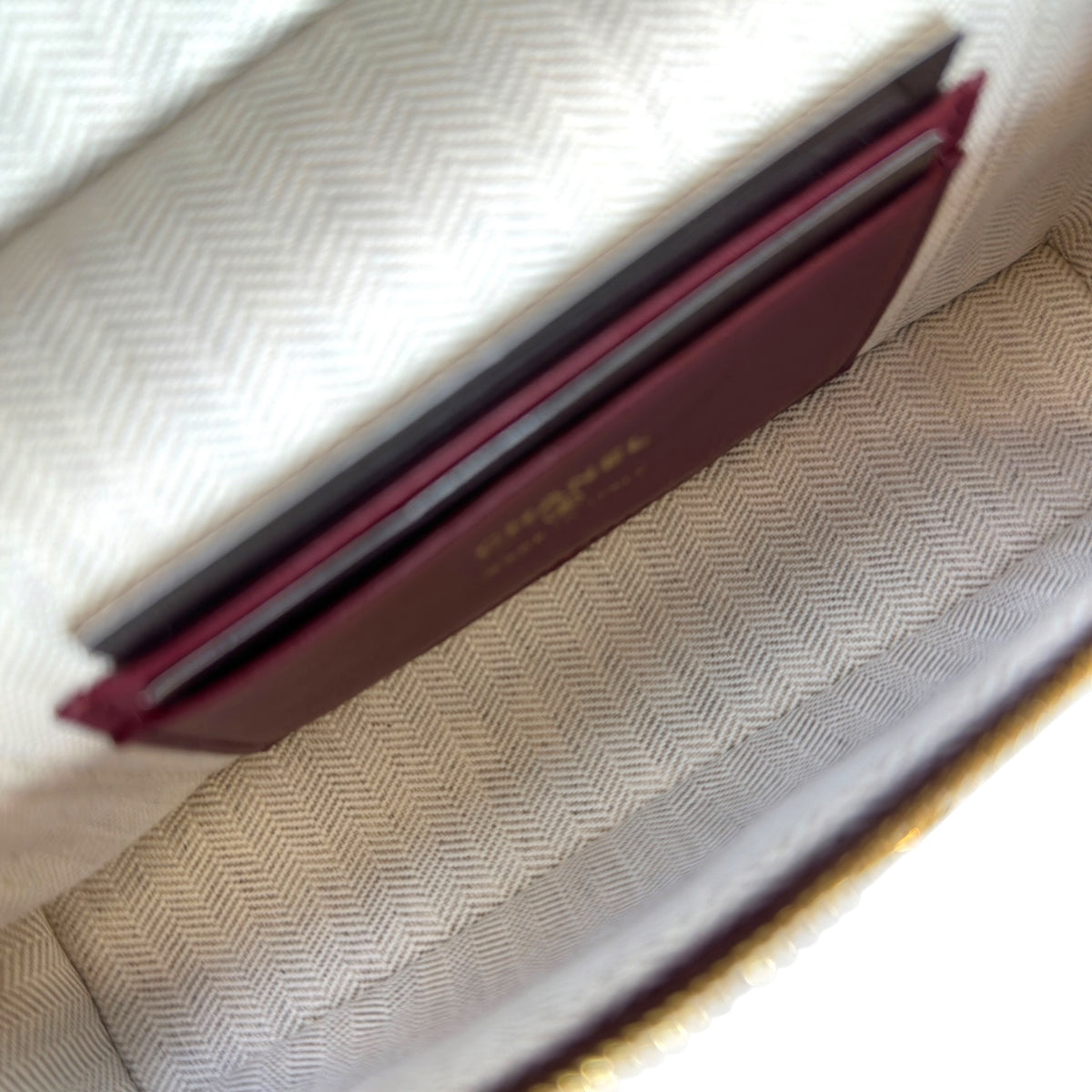 Chanel Slim Vanity maroon calfskin Case