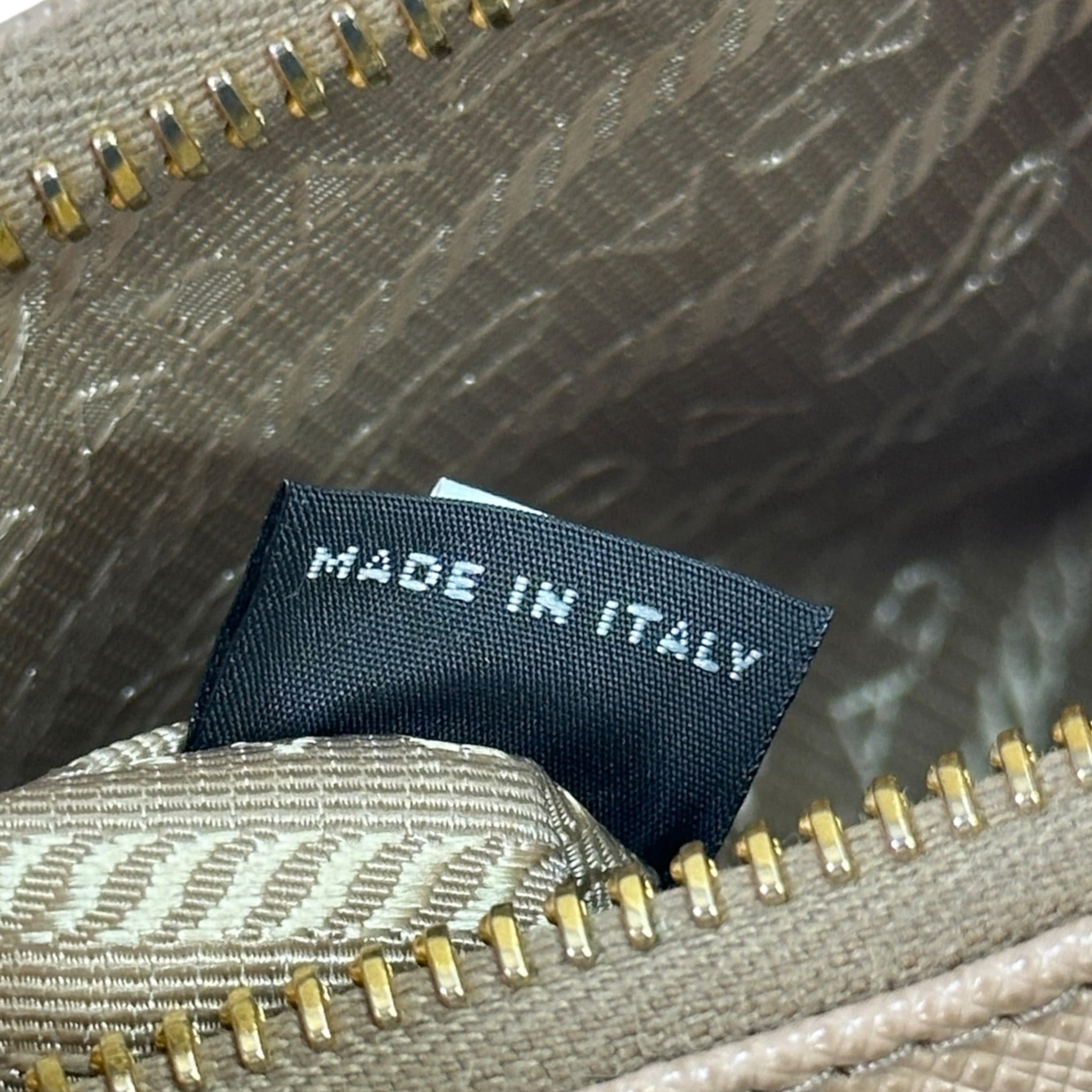Prada Re-Edition 2005 Neutral Saffiano Leather Shoulder Bag