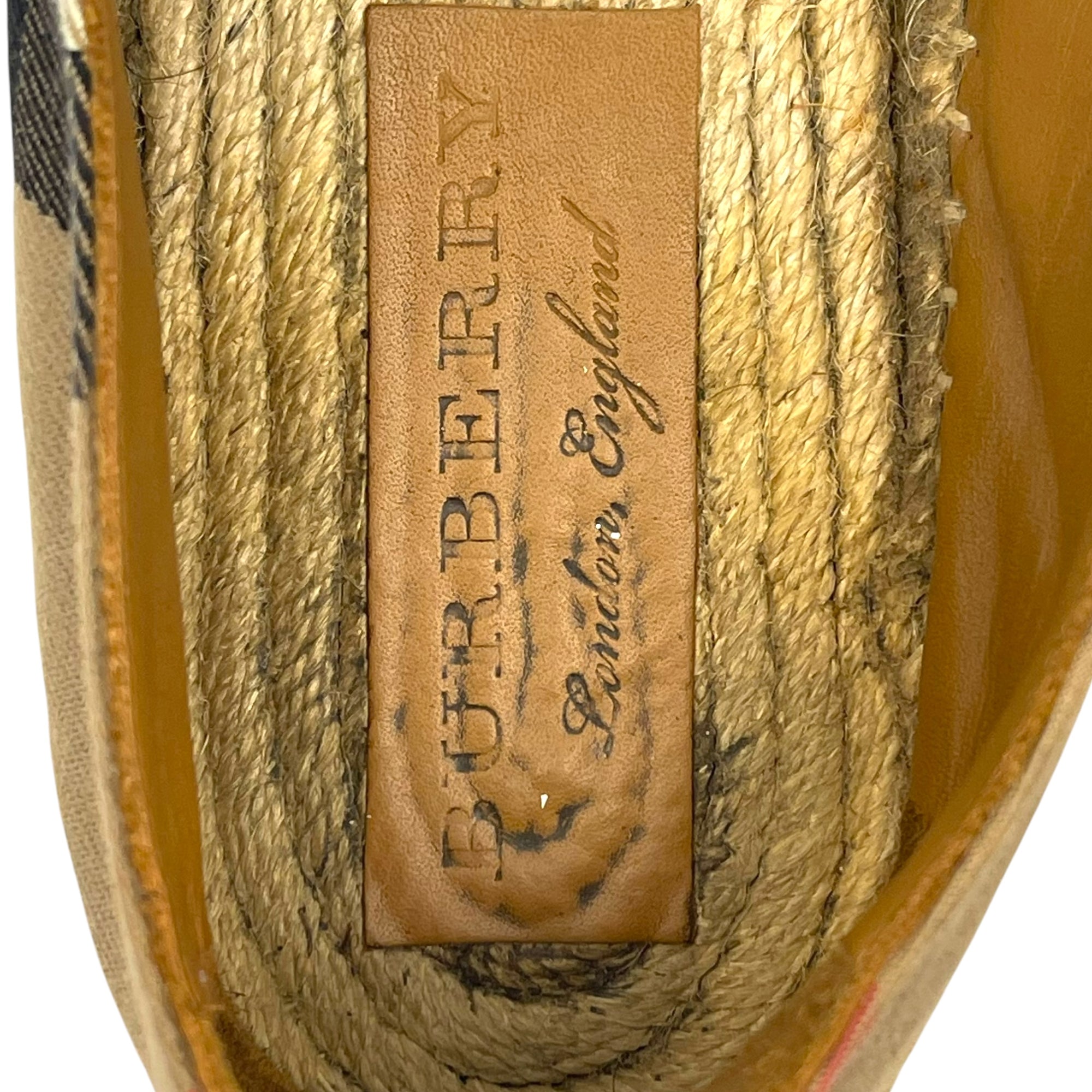 Burberry Fabric Slipons EU 42
