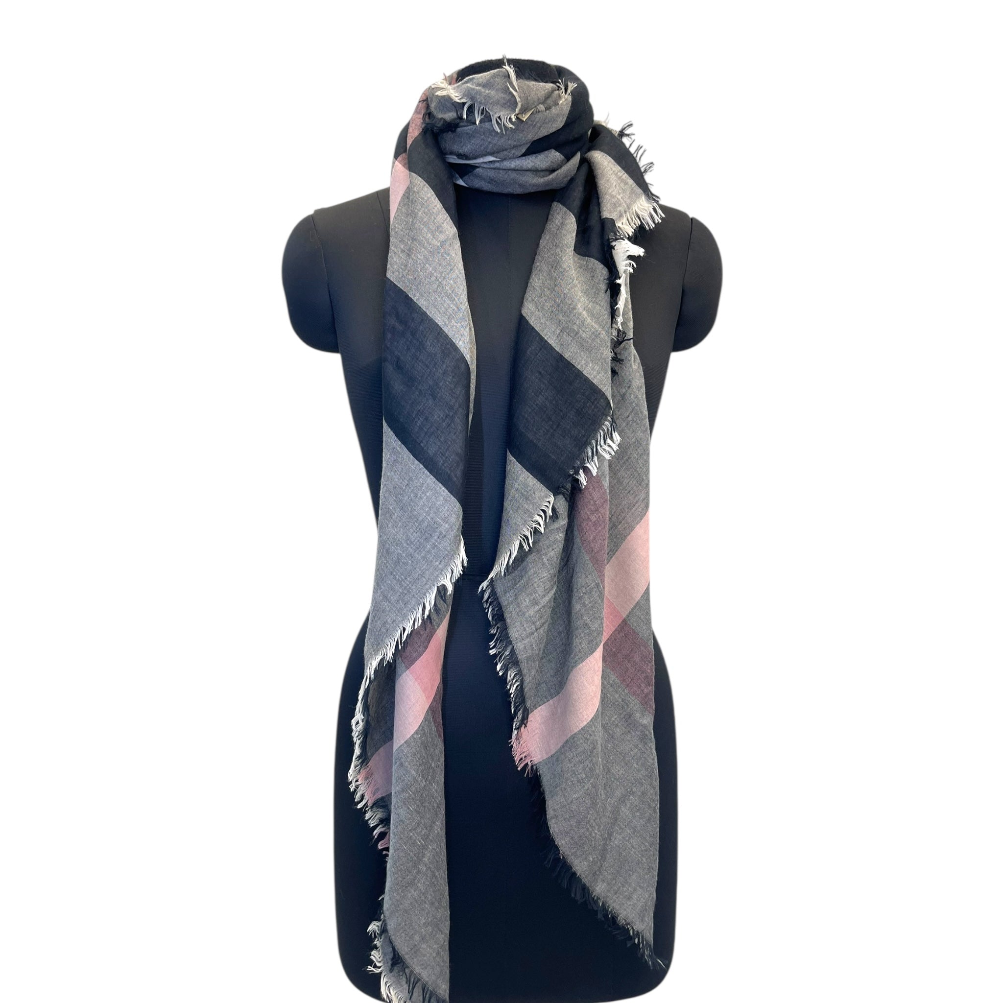 Burberry Gauze Fringed Edge Scarf Black/Grey Nova Check