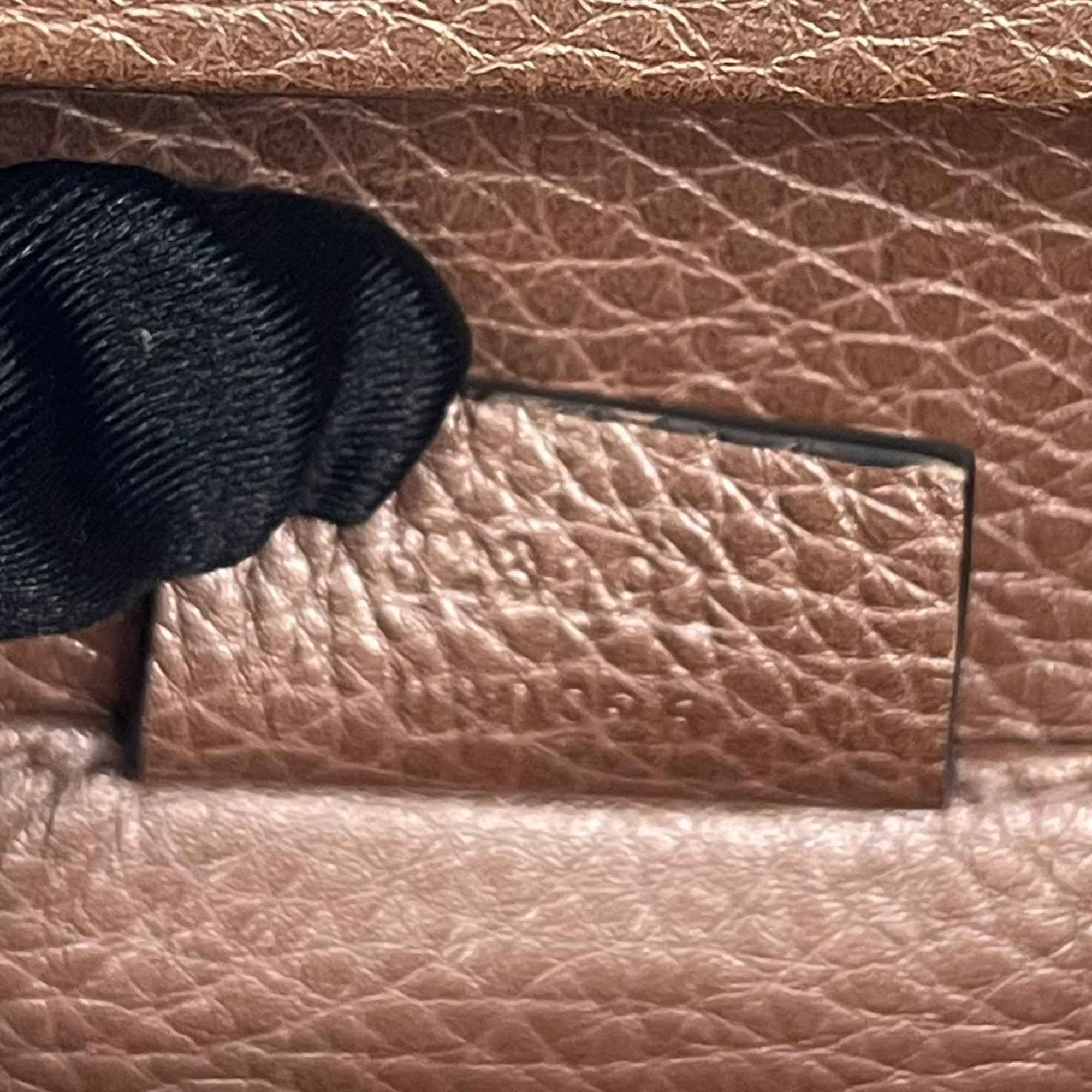 Gucci Gold Pebbled Calfskin Leather Soho Hard Case Clutch Bag