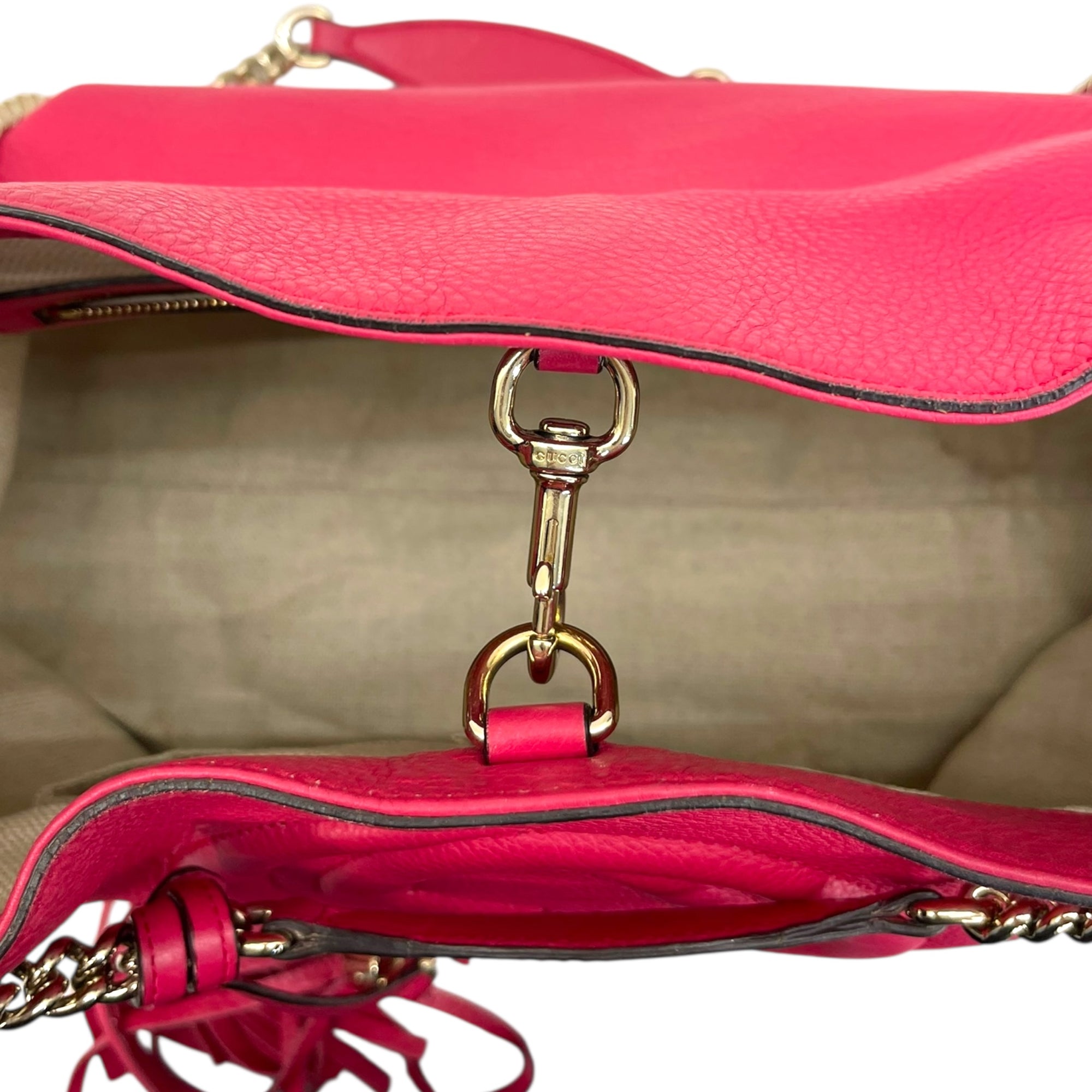 Gucci Medium Soho Chain Tote Fuchsia Pebbled Leather