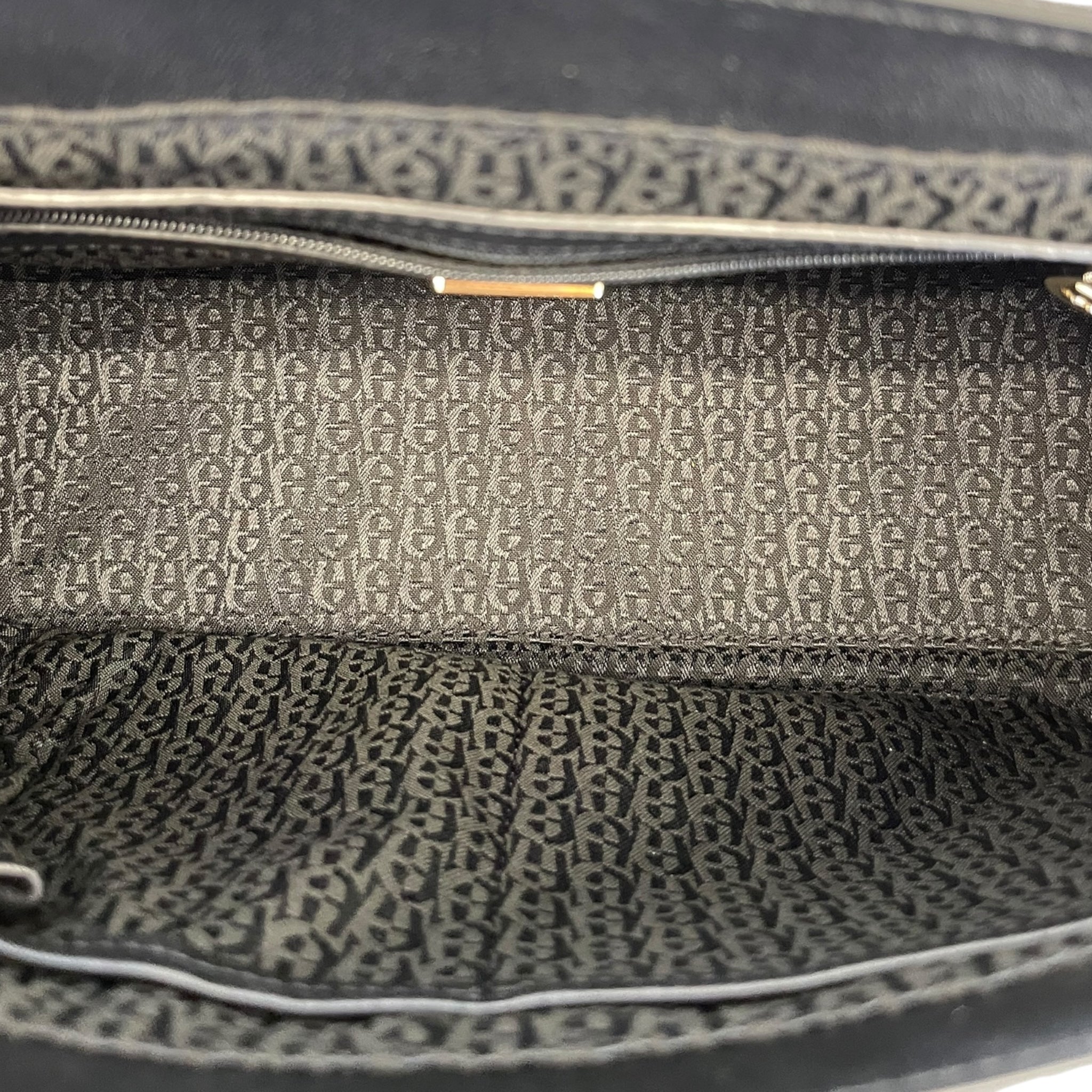 Aigner Diadora Shoulder Bag Black Quilted Leather