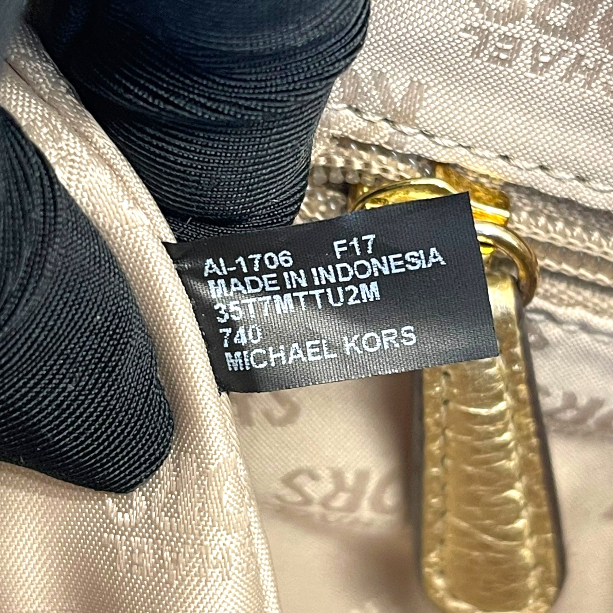 Michael Kors Gold Leather shoulder bag