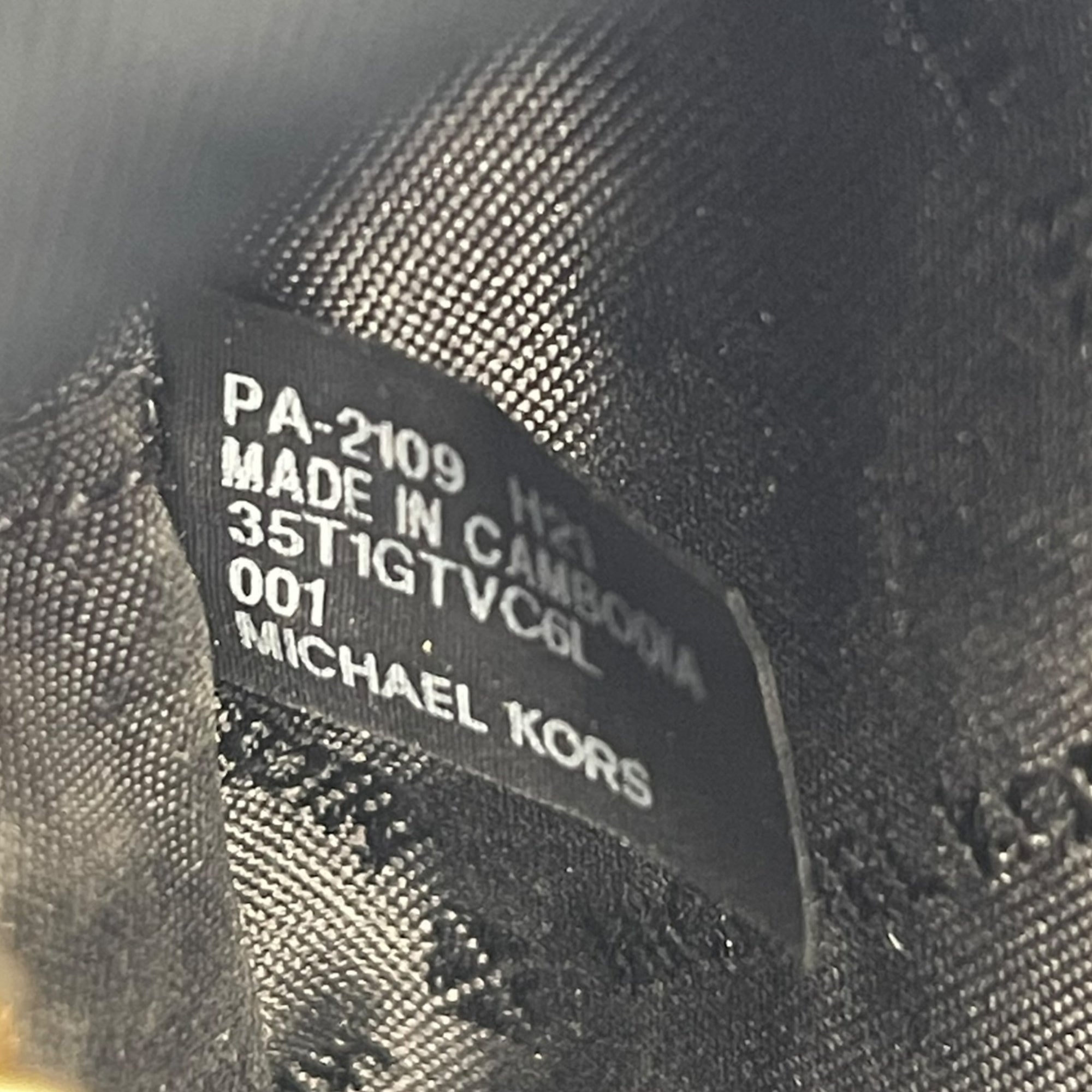 Michael Kors Jet Set Travel Saffiano Leather Crossbody Bag