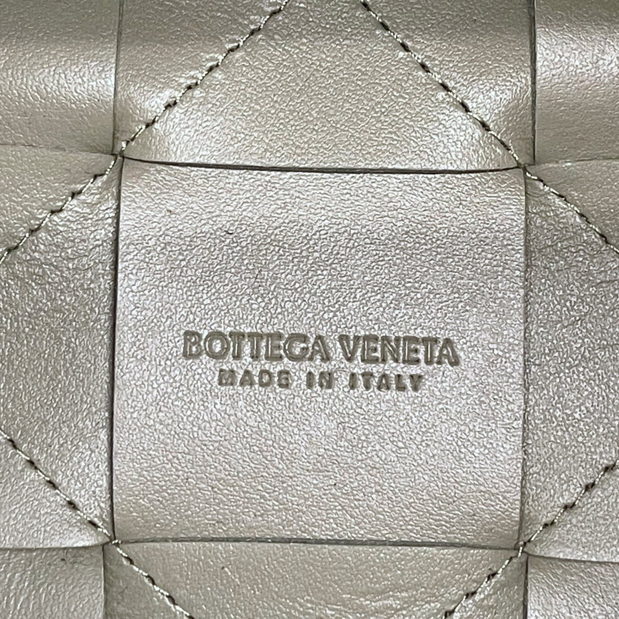 Bottega Veneta Small Cassette Bucket Bag Green Leather