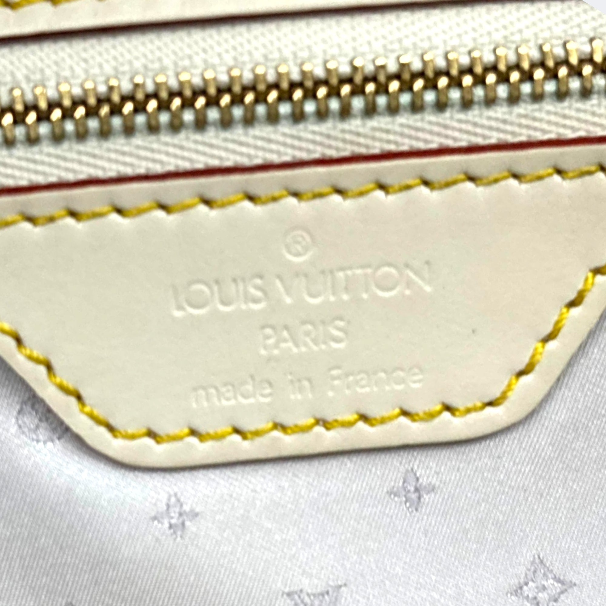 Louis Vuitton White Suhali Leather L&#39;Epanoui PM Bag