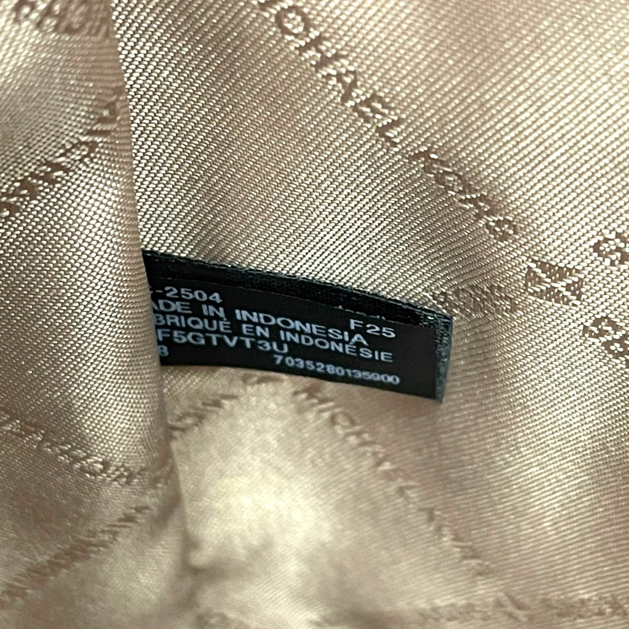 Michael Kors Jet Set Large Printed Signature Logo Tote Bag