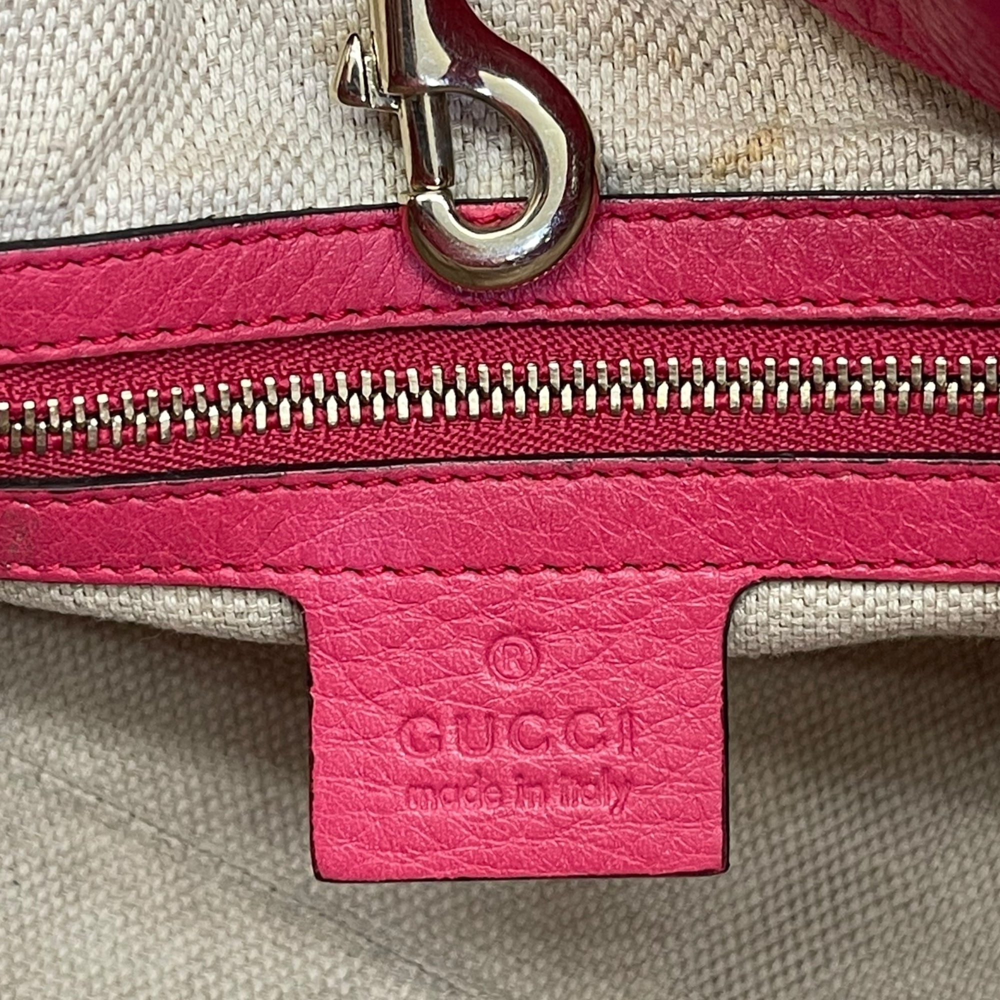 Gucci Medium Soho Chain Tote Fuchsia Pebbled Leather