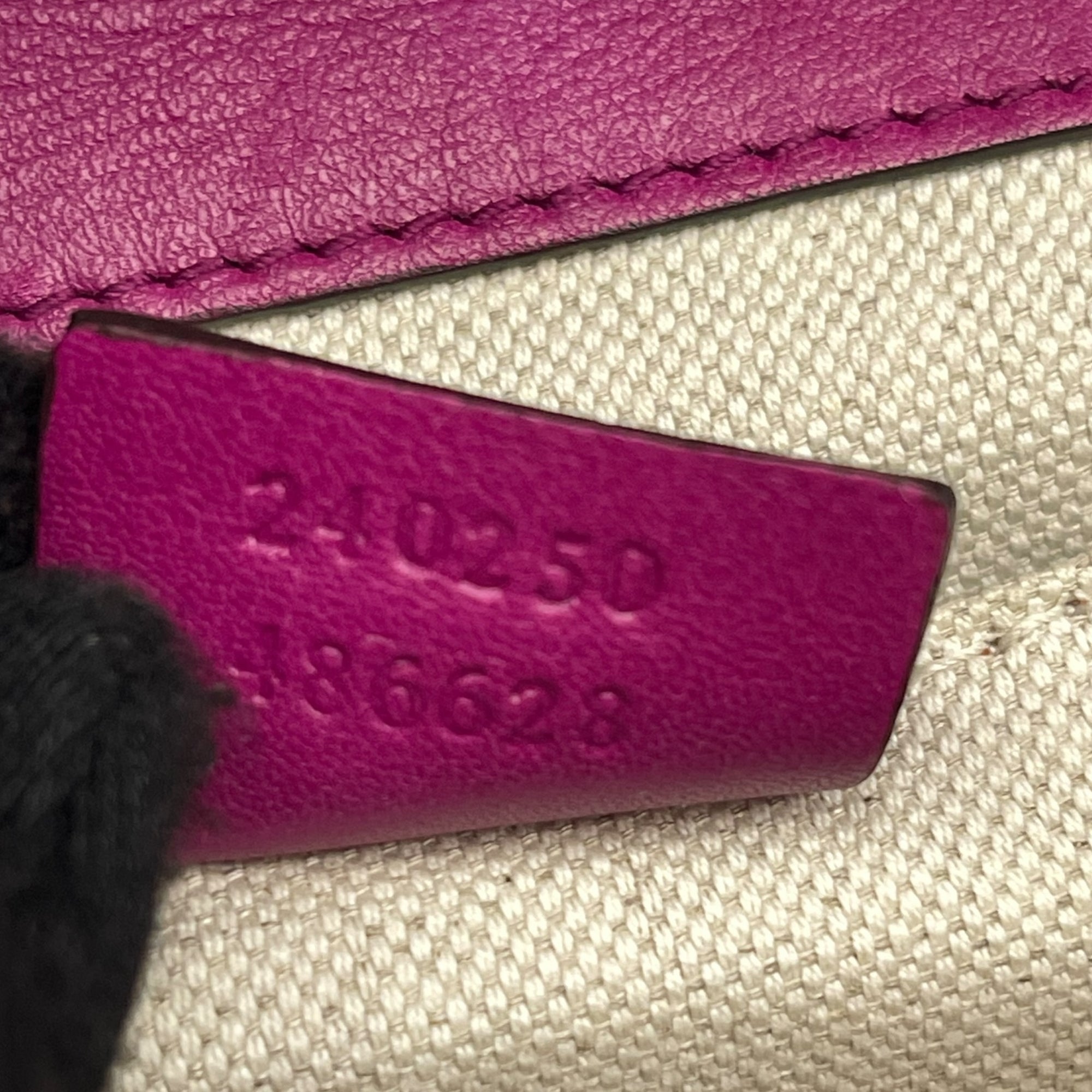 Gucci Broadway Clutch Microguccissima Patent Leather