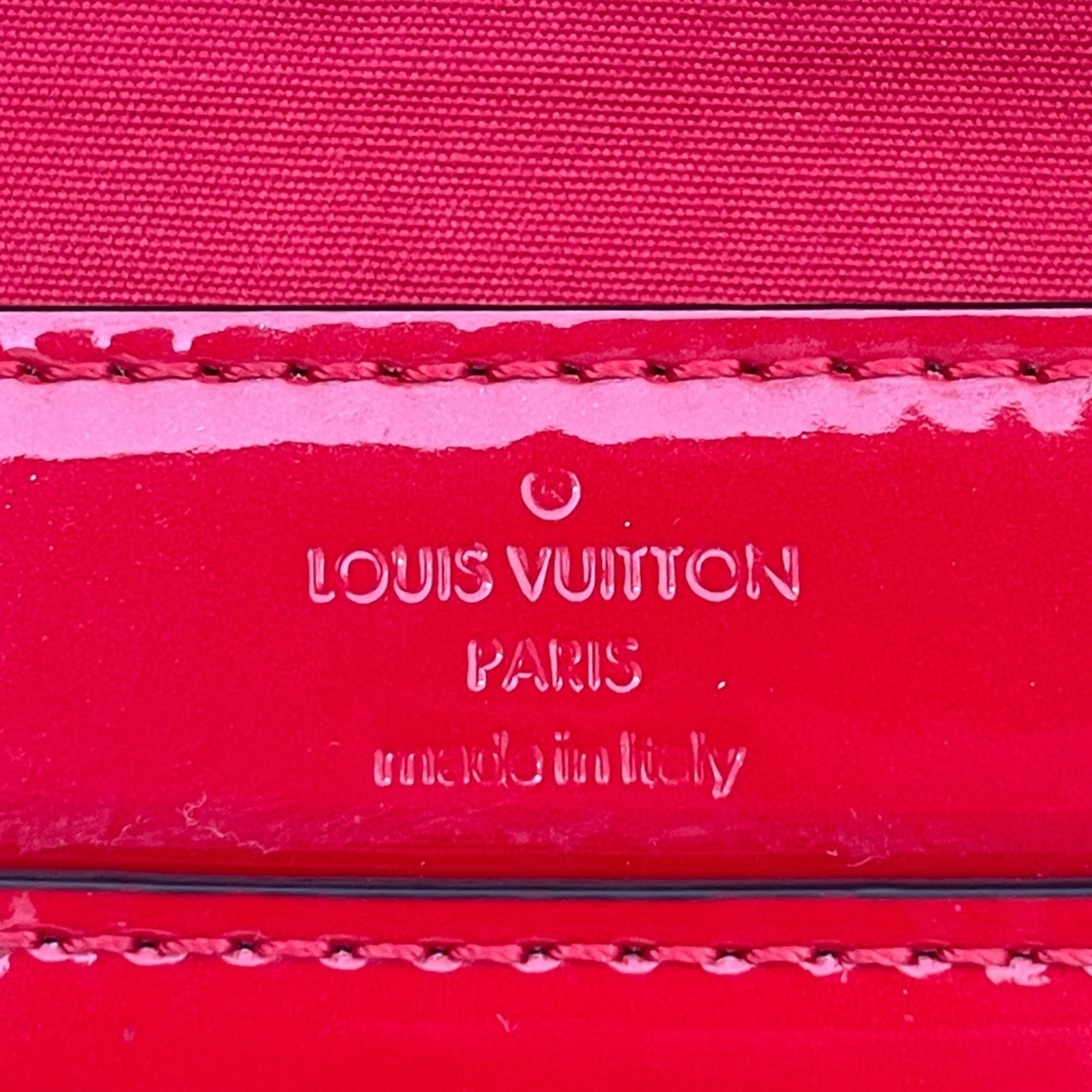 Louis Vuitton Louise MM Clutch Vernis Red Patent Leather