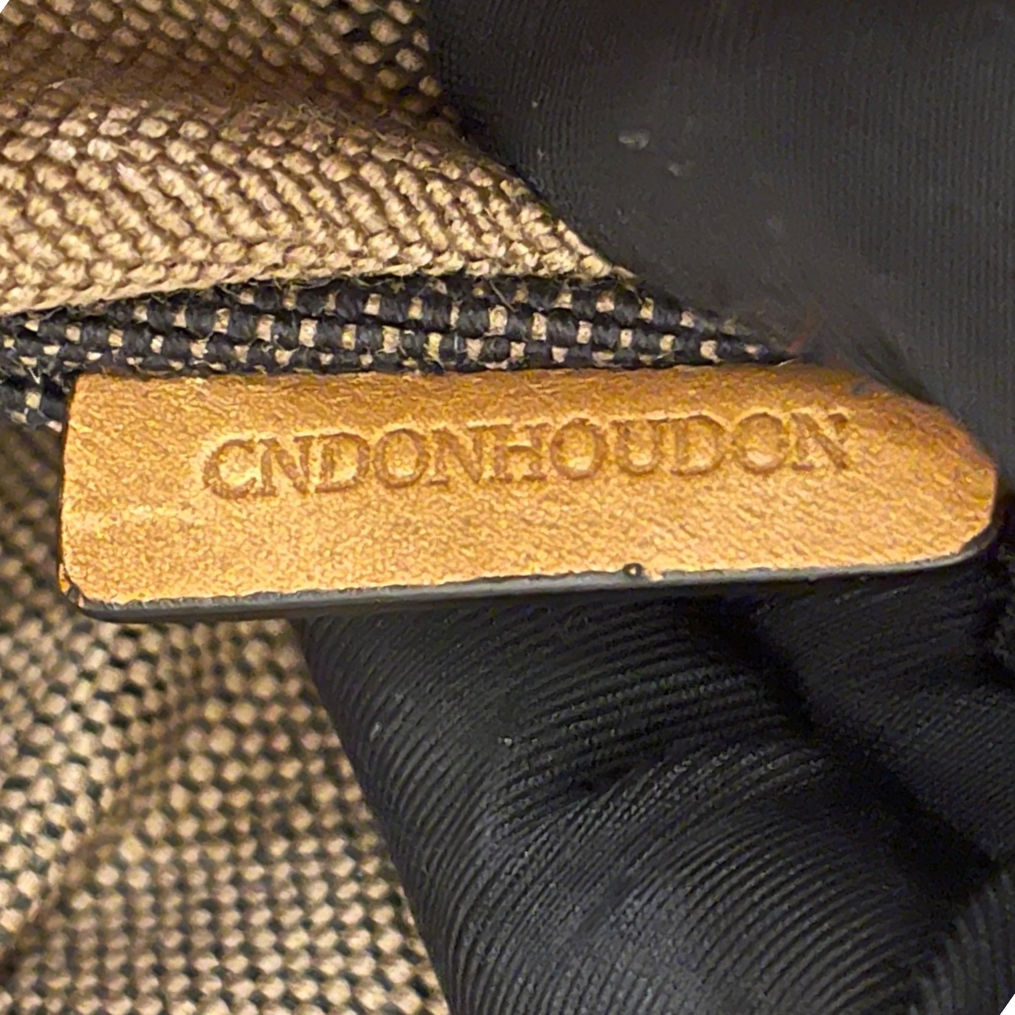 Burberry Heston Bucket Bag Signature House Check Canvas