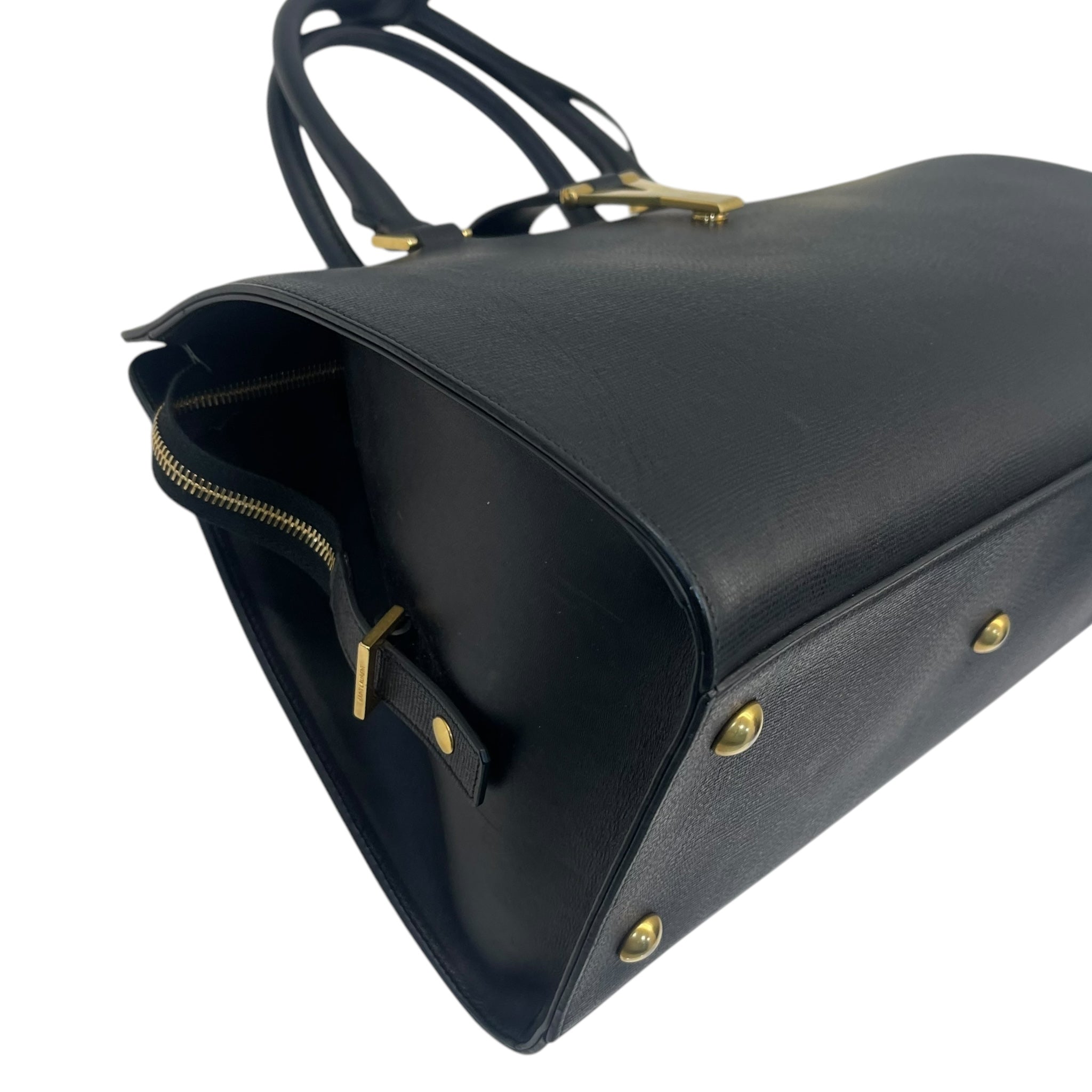 Yves Saint Laurent Cabas Bag in Black