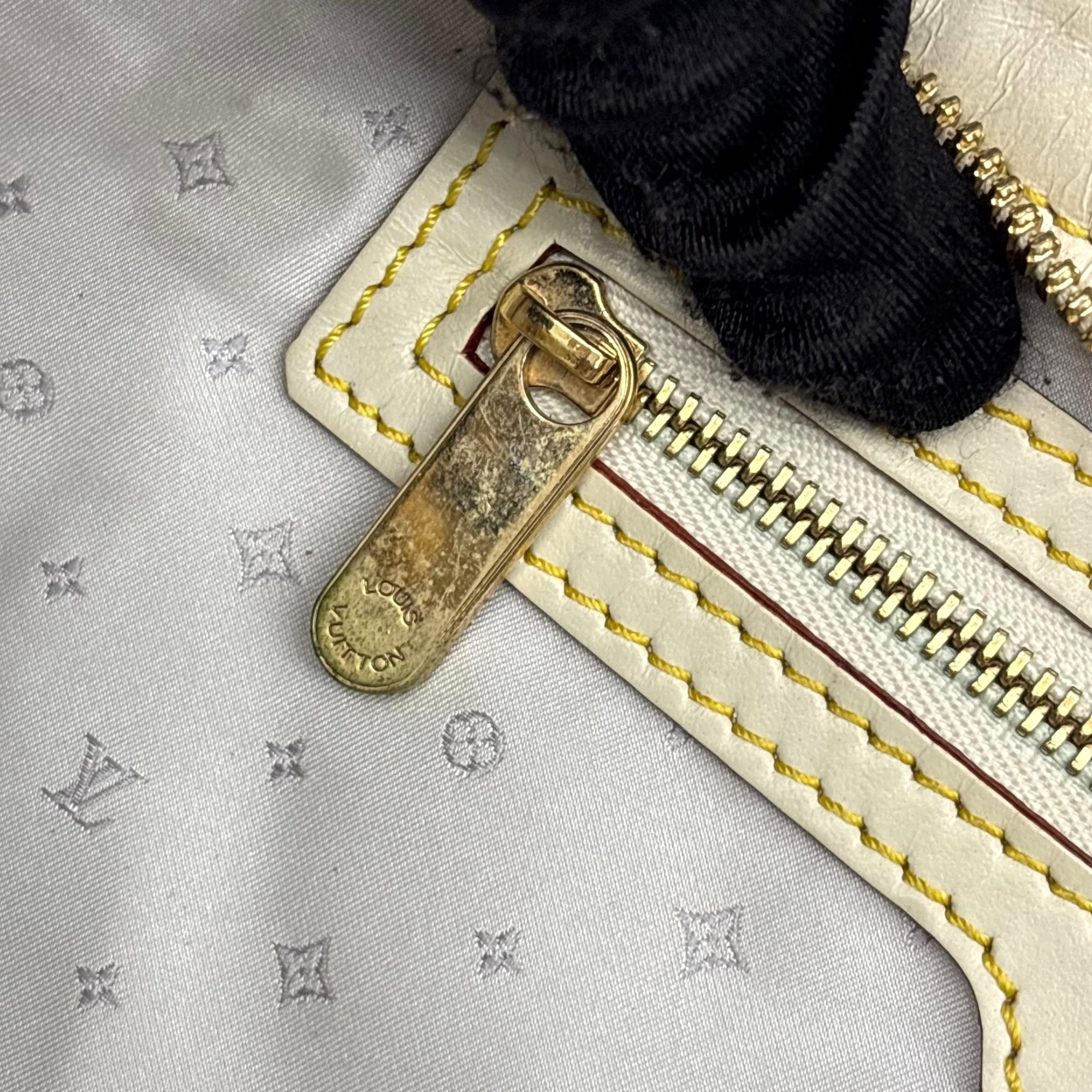 Louis Vuitton White Suhali Leather L&#39;Epanoui PM Bag
