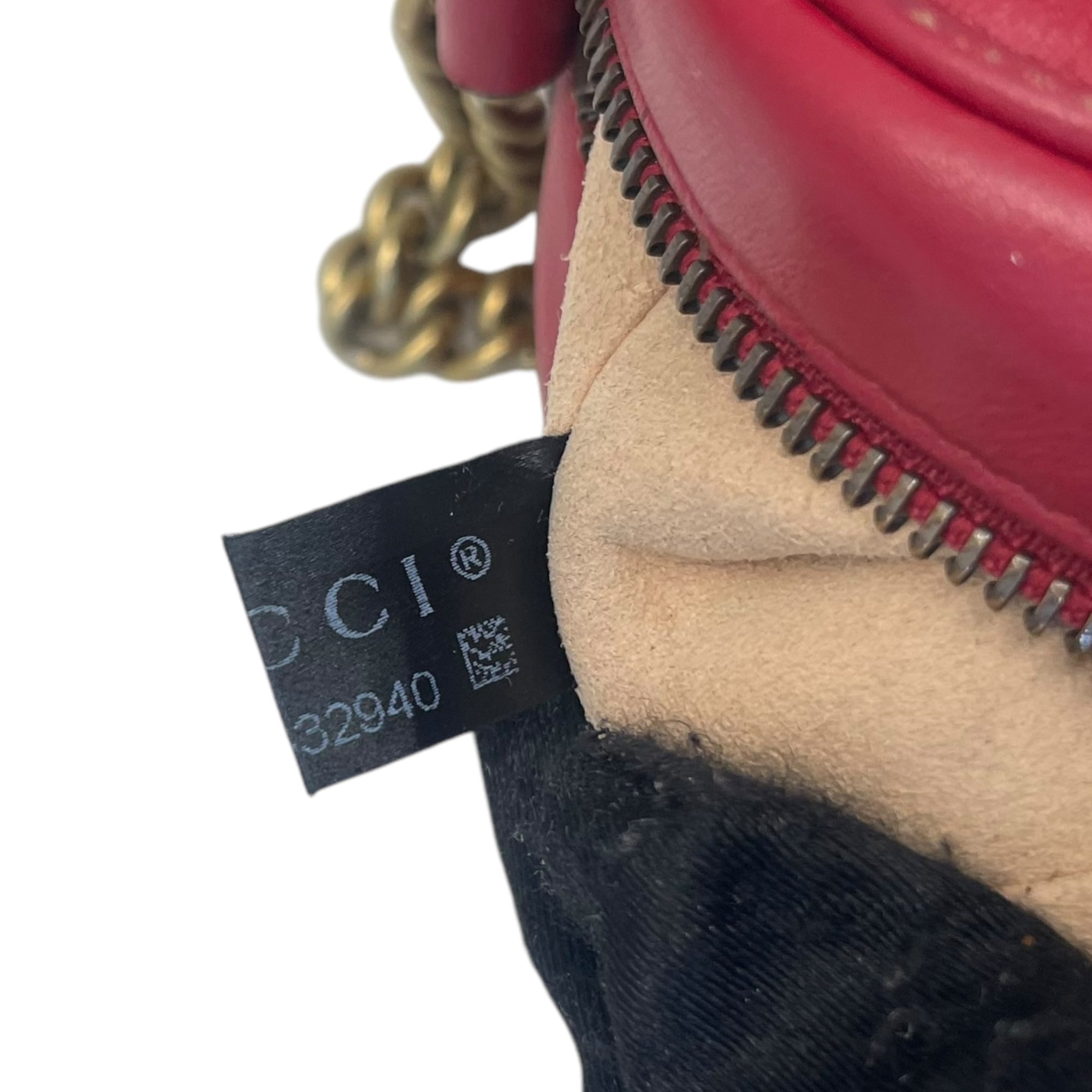 Gucci GG Marmont Leather Handbag in Red