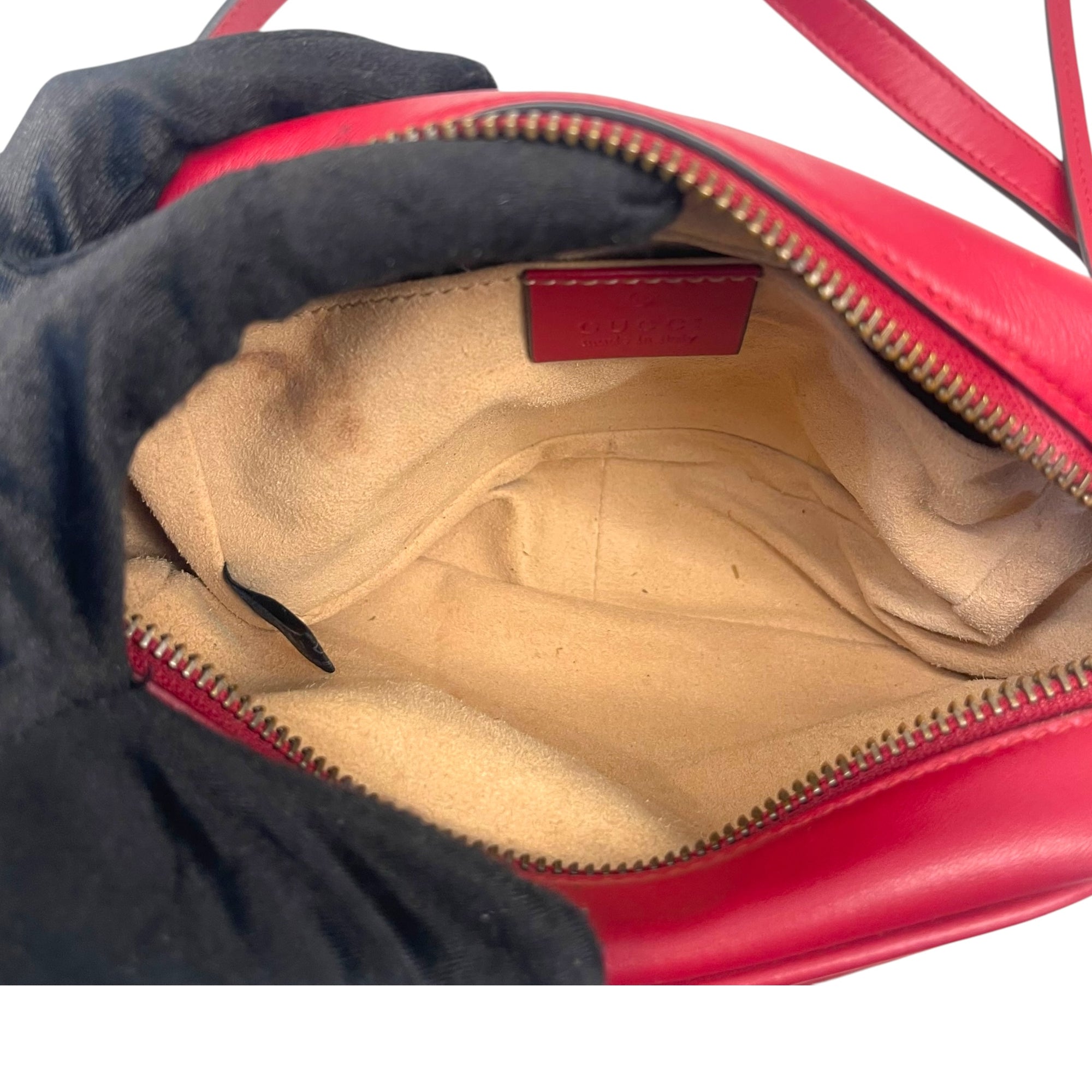 Gucci GG Marmont Leather Handbag in Red