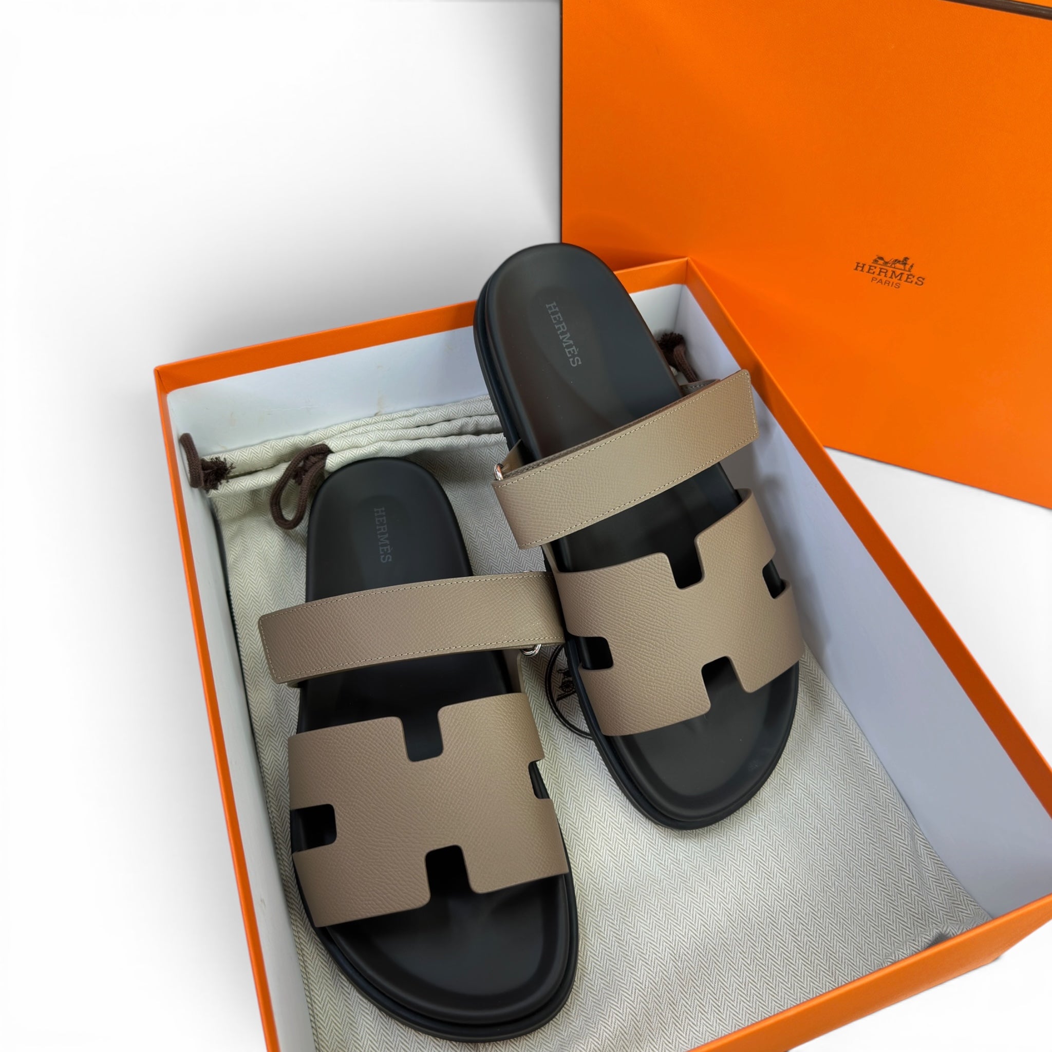 Hermes Chypre Sandal Etoupe EU 43