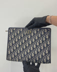 Dior 30 Montaigne Dea Pouch in blue Dior Oblique jacquard