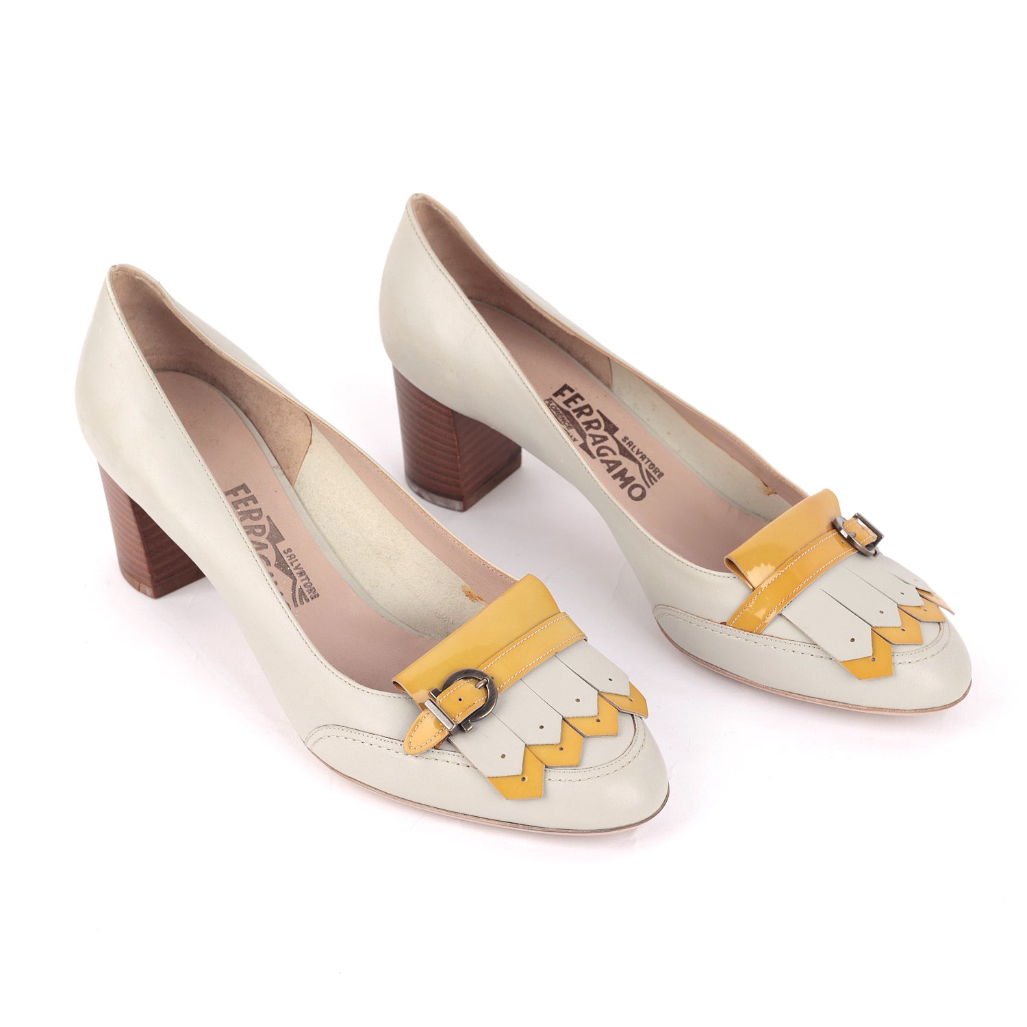 Salvatore Ferragamo Vintage Leather Pumps White And Yellow